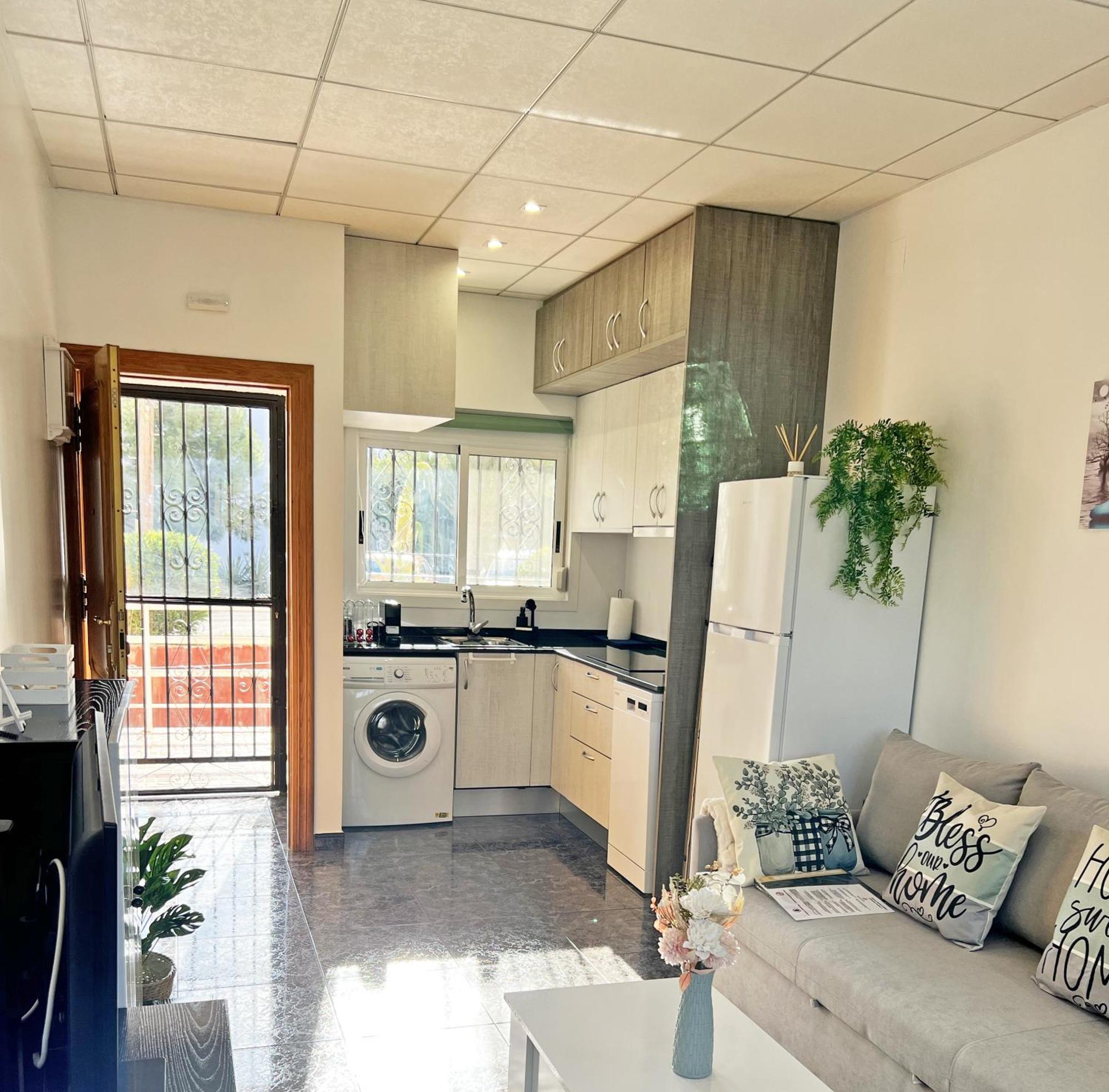 Apartment A 100 Metros De La Playa. Parking Gratuito Privado