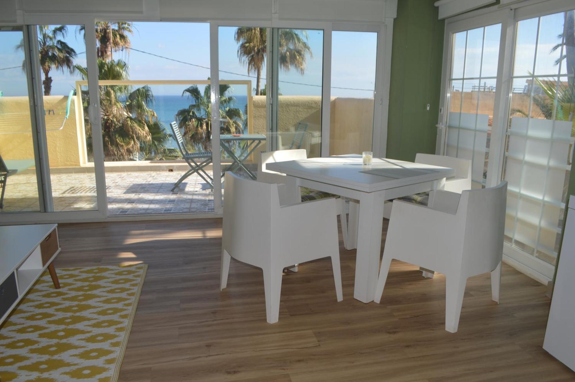 Espectacular A Pie De Playa En Roquetes Apartamento