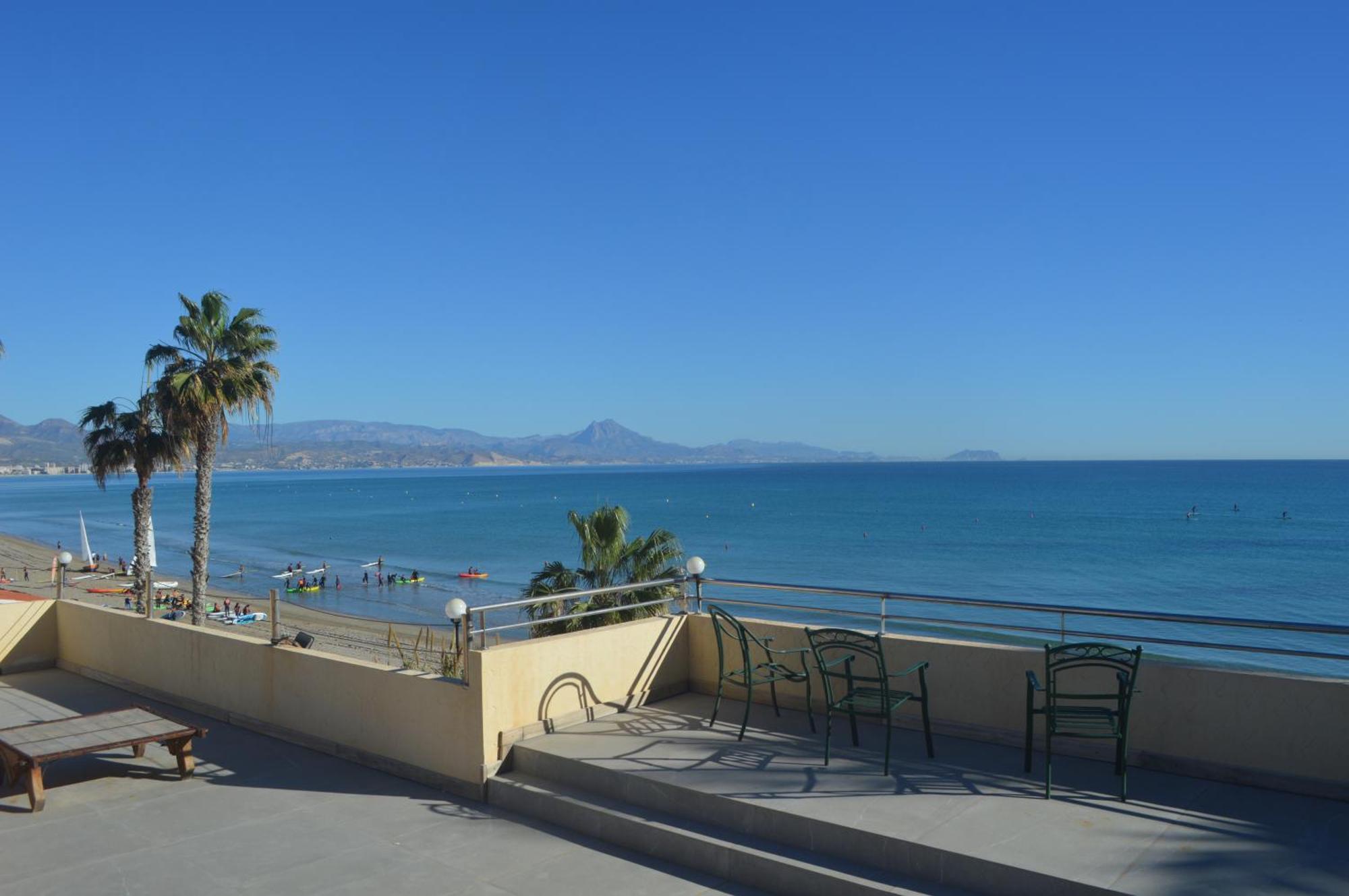 Apartment Maravilloso Amanecer Cabo A Pie De Playa Y Mar En Roquetes