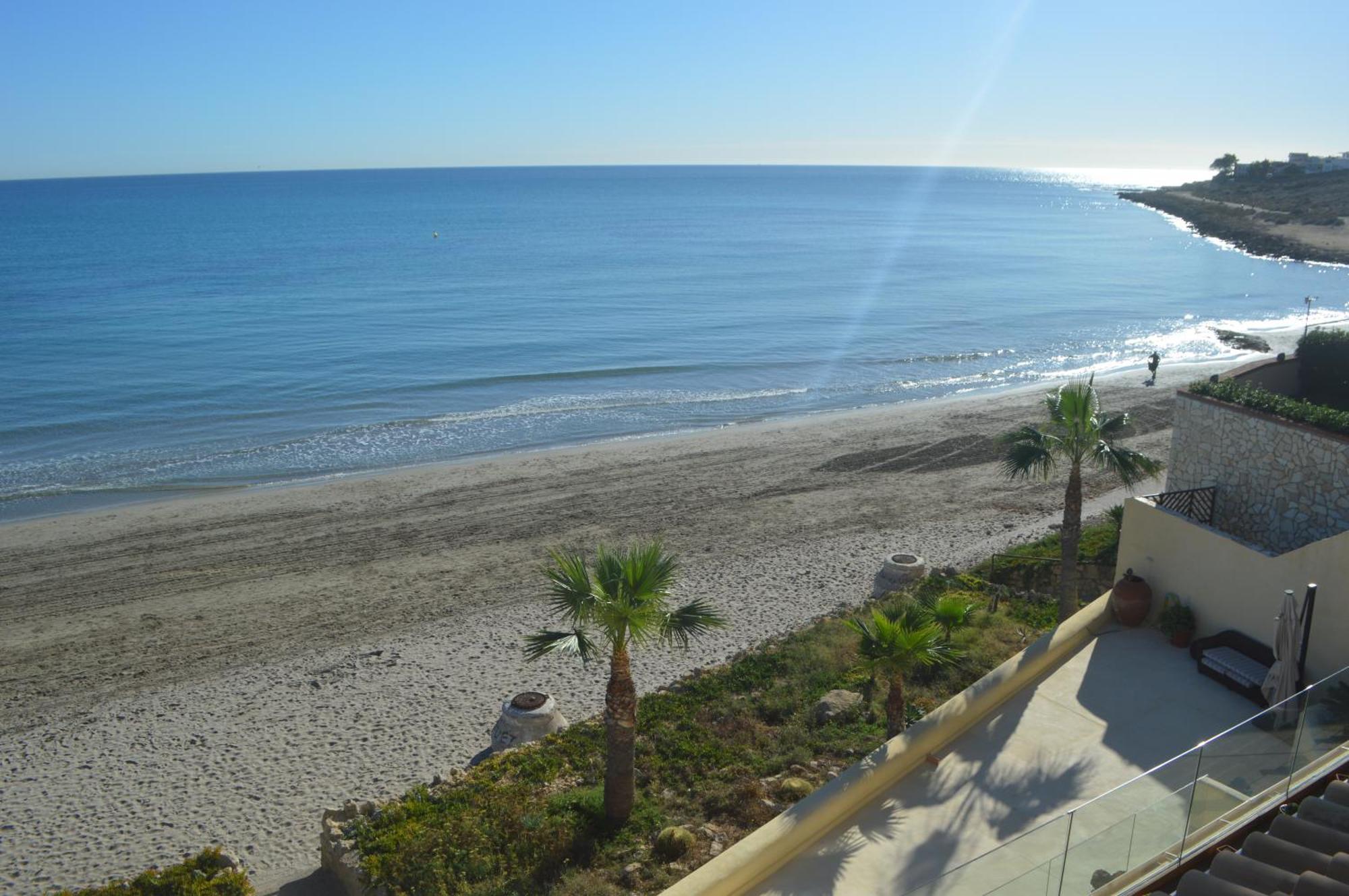Apartamento Excepcional Amanecer Al Borde De Playa Y Mar, En Roquetes Alicante