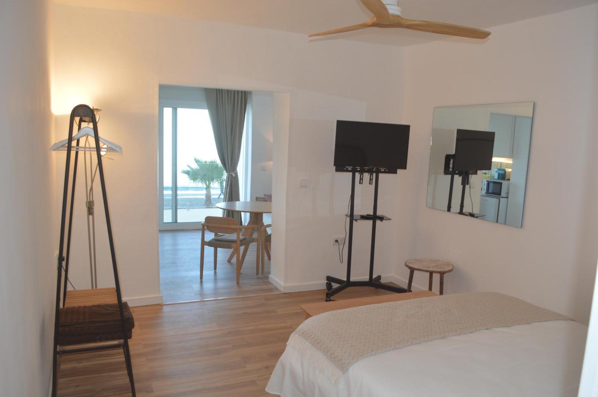 Apartment Maravilloso Amanecer Cabo A Pie De Playa Y Mar En Roquetes Alicante