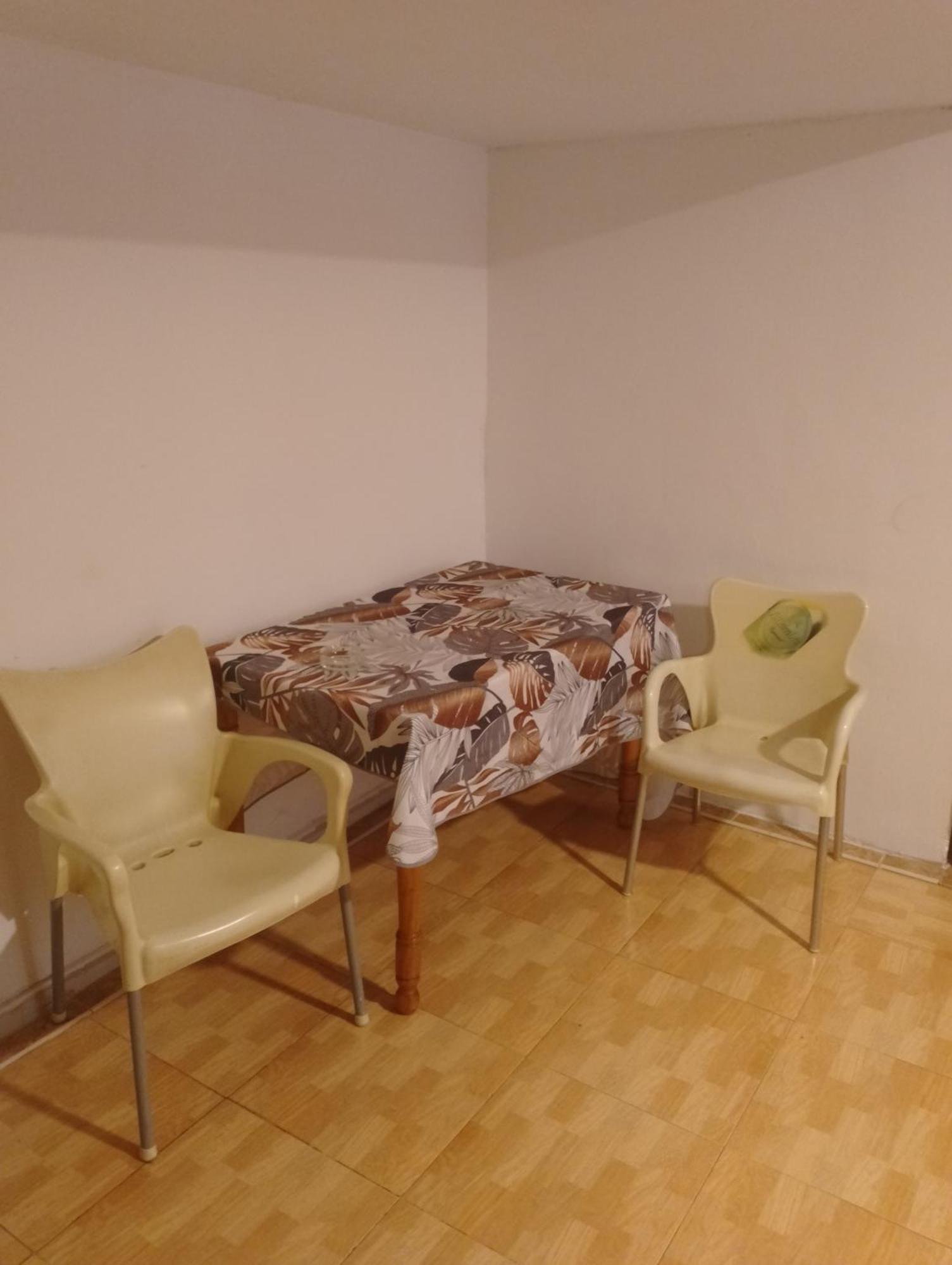 Habitación en casa particular Kalifornia