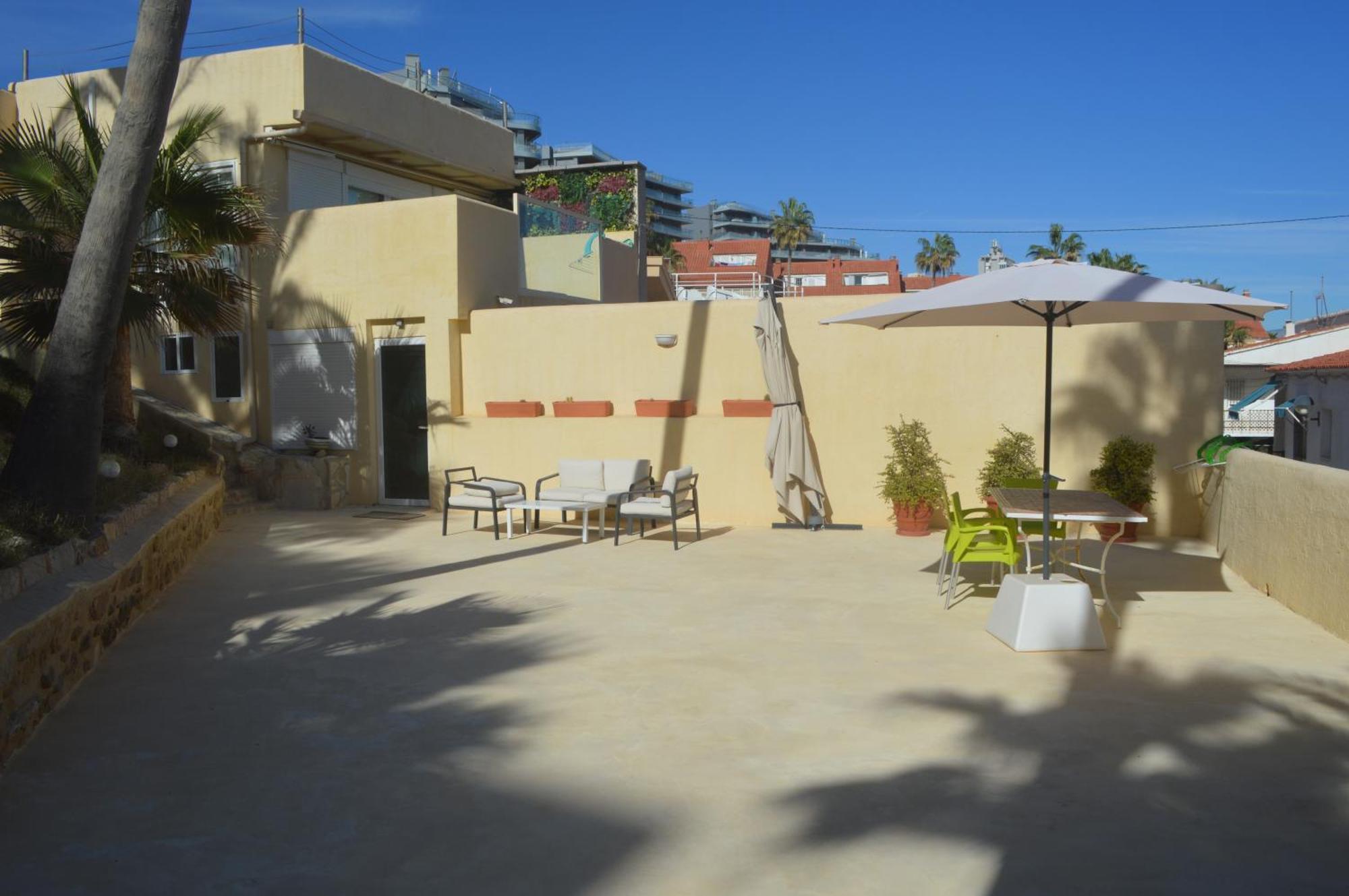 Excepcional Loft A Pie De Playa En Roquetes Huoneisto *