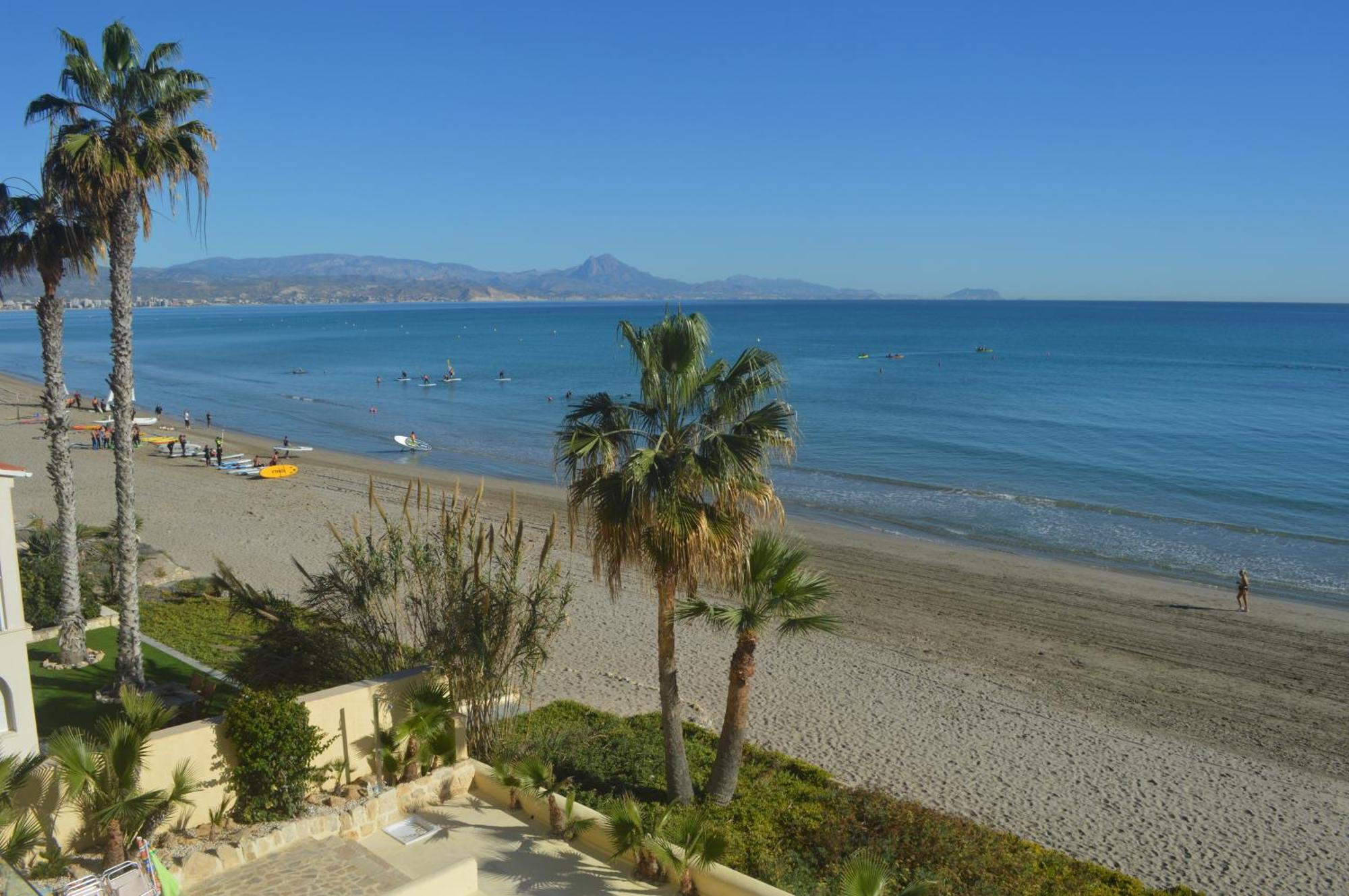 Excepcional Loft A Pie De Playa En Roquetes Apartamento