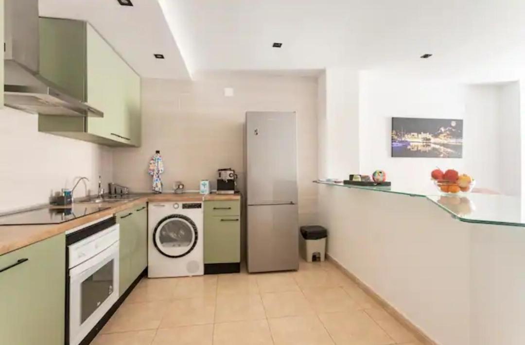 Castelplace Con Plaza De Garage Incluida, Free Parking And Ac Appartement *
