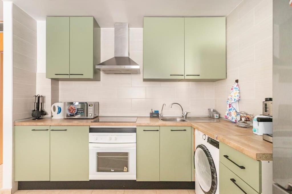 Castelplace Con Plaza De Garage Incluida, Free Parking And Ac Apartamento Alicante