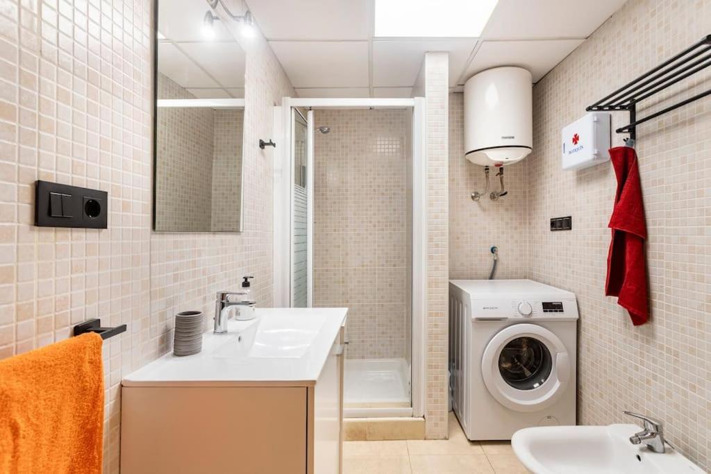 Apartamento Castelplace Con Plaza De Garage Incluida, Free Parking And Ac *