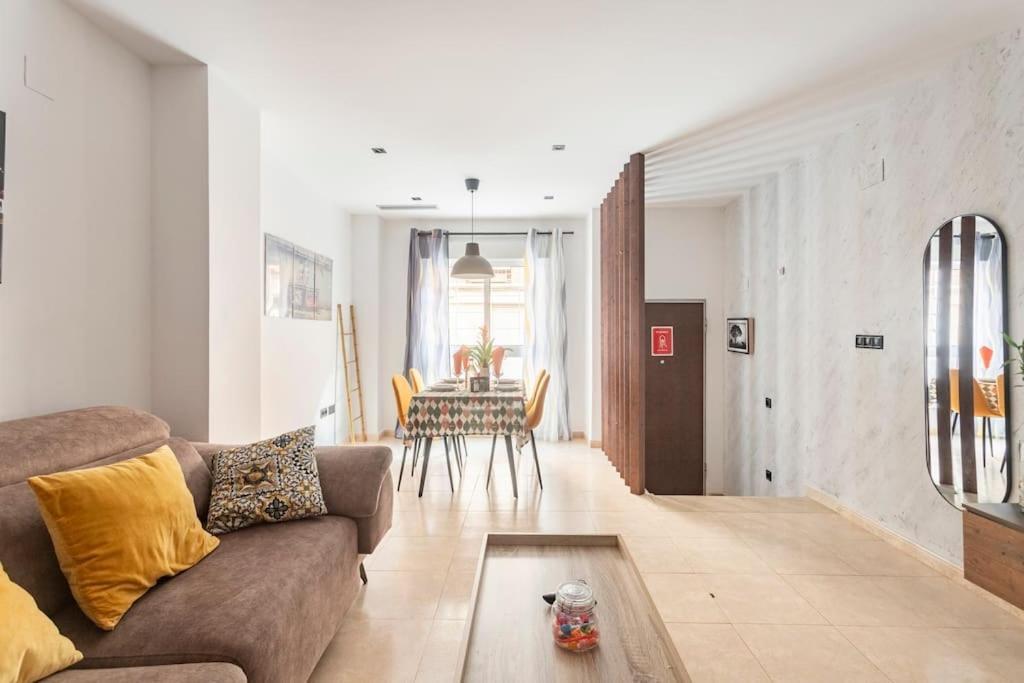 Castelplace Con Plaza De Garage Incluida, Free Parking And Ac * Alicante