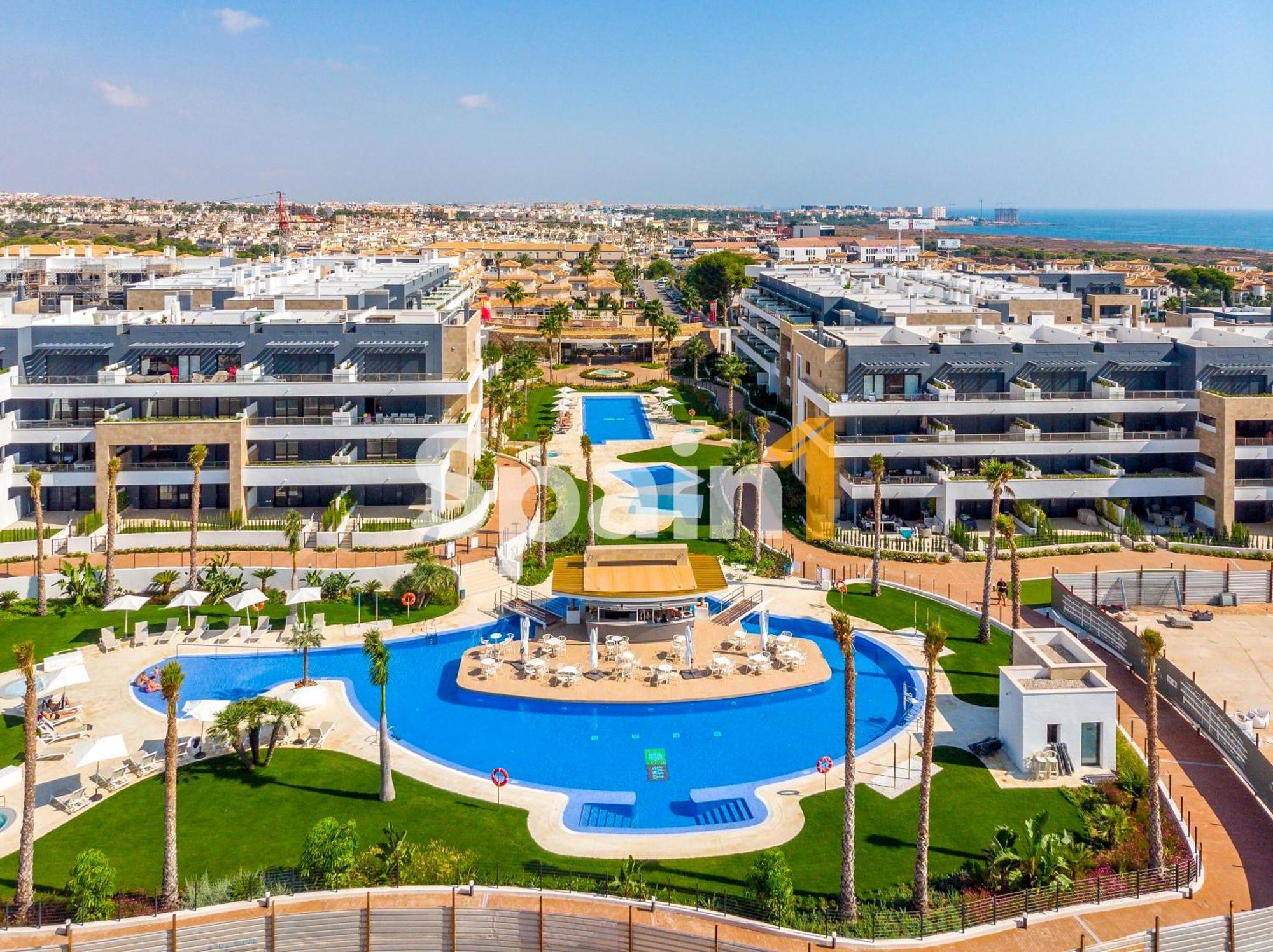 3 Bedrooms In Flamenca Village With 3 Pools, Sauna, Gym And Jacuzzi Appartement Alicante