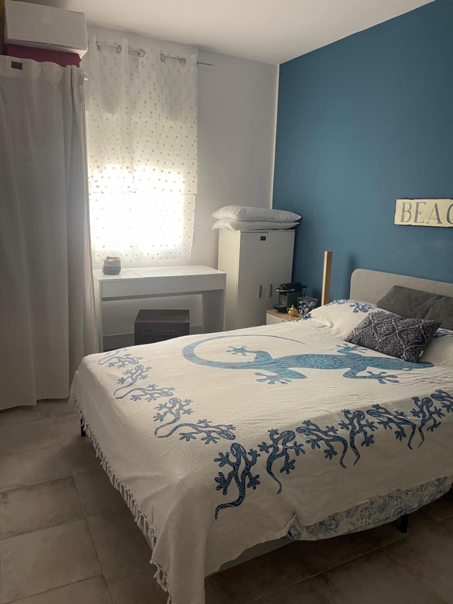 Comfortable Carolina En Hospedagem domiciliar Alicante