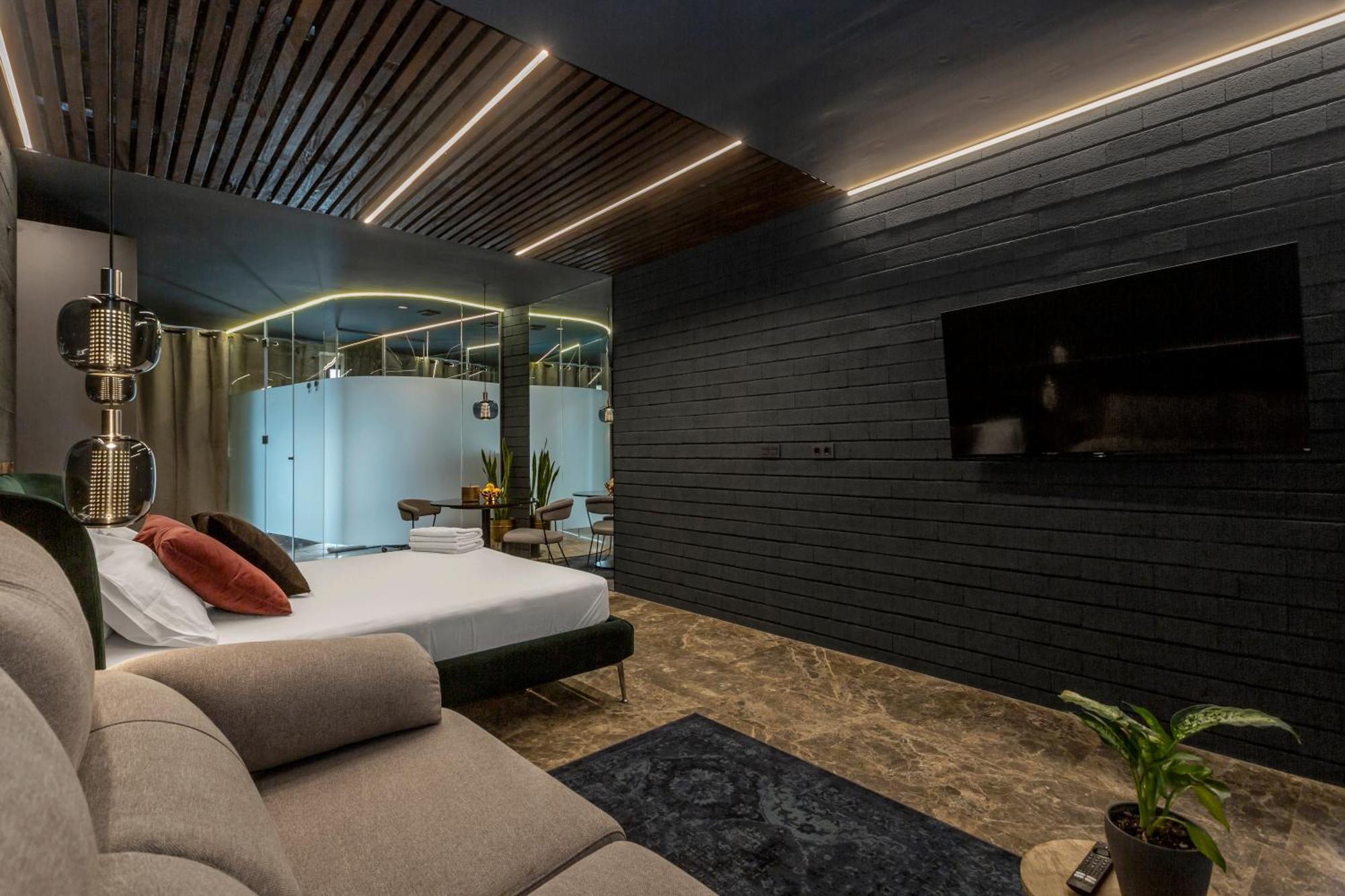 Evolution Luxury Apartahotel *