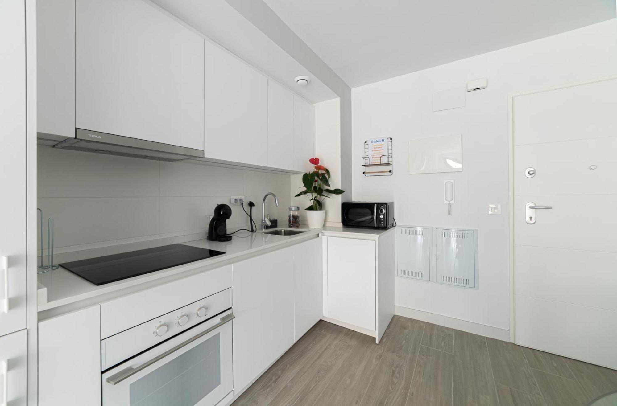 Breton 17 Appartement *