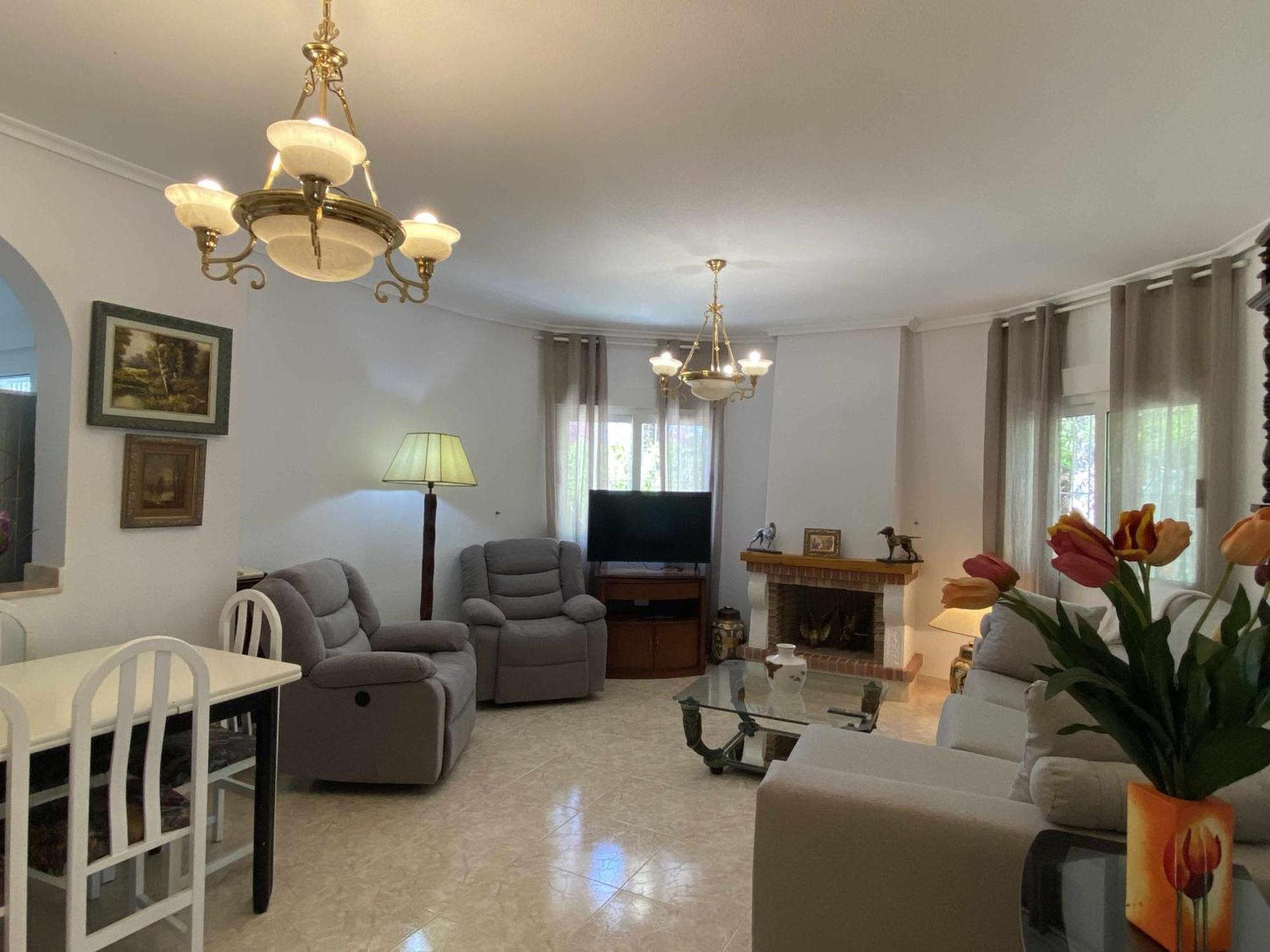 Villa Encantadora Con Piscina En Playa Flamenca