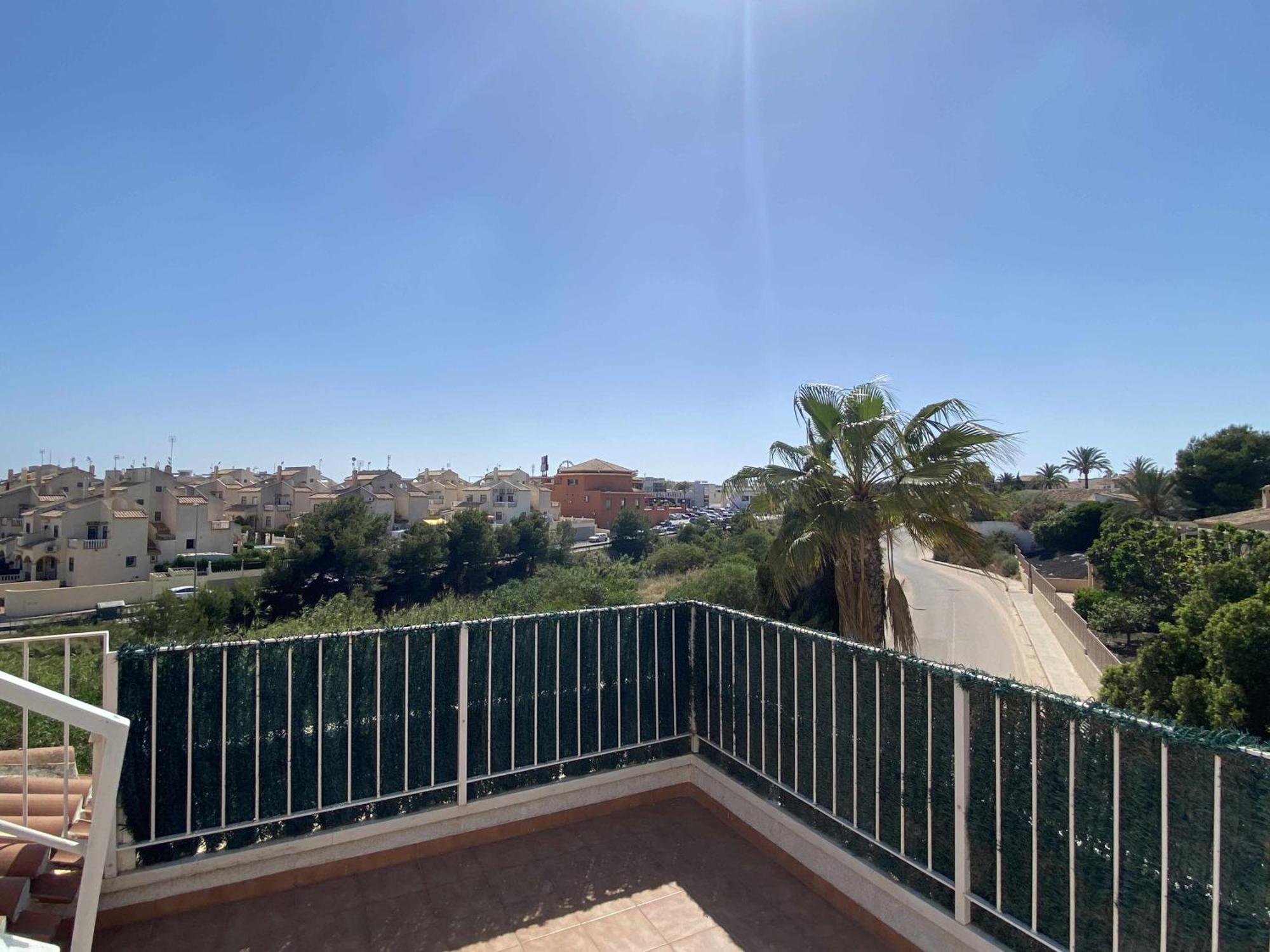 Villa Encantadora Con Piscina En Playa Flamenca Alicante