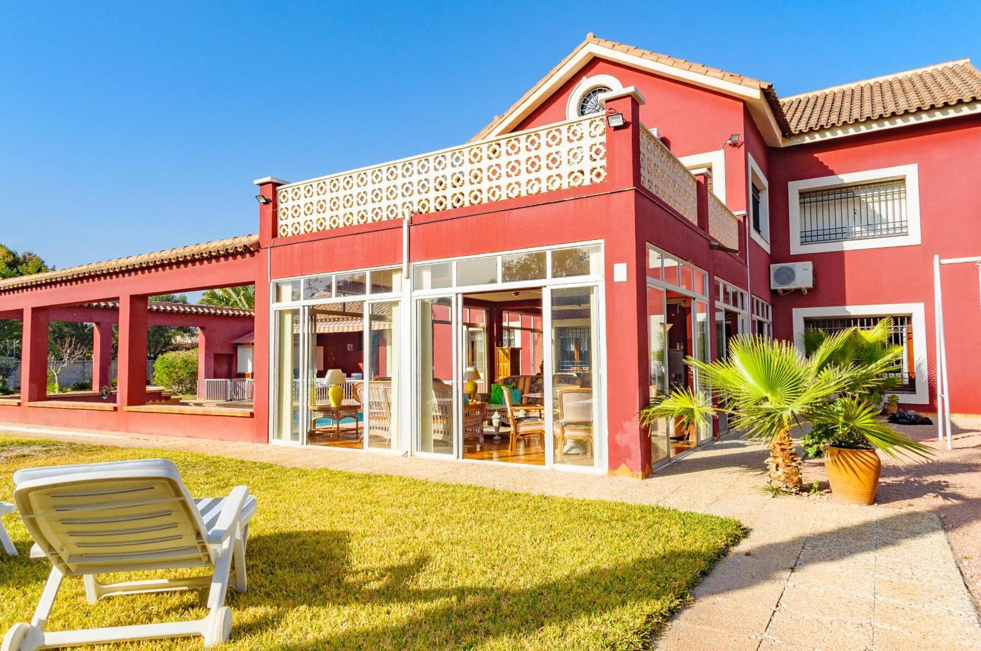 Myflats Albufereta Hideaway Villa