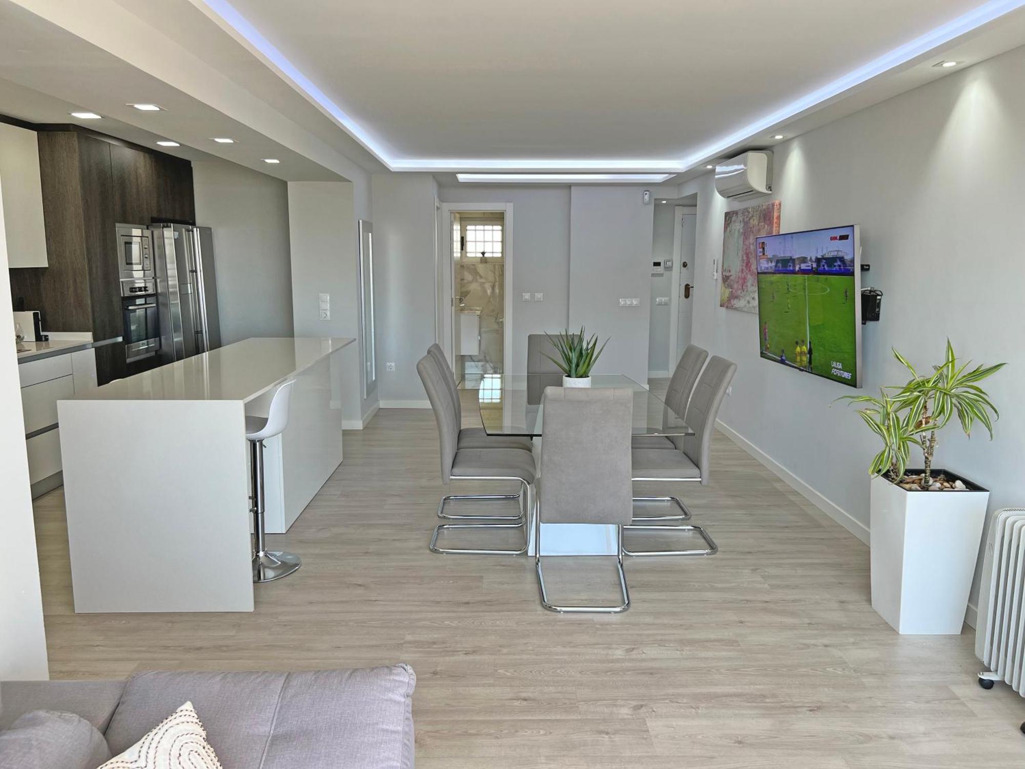 Apartamento Lujo En La Playa. Parking Gratis Alicante