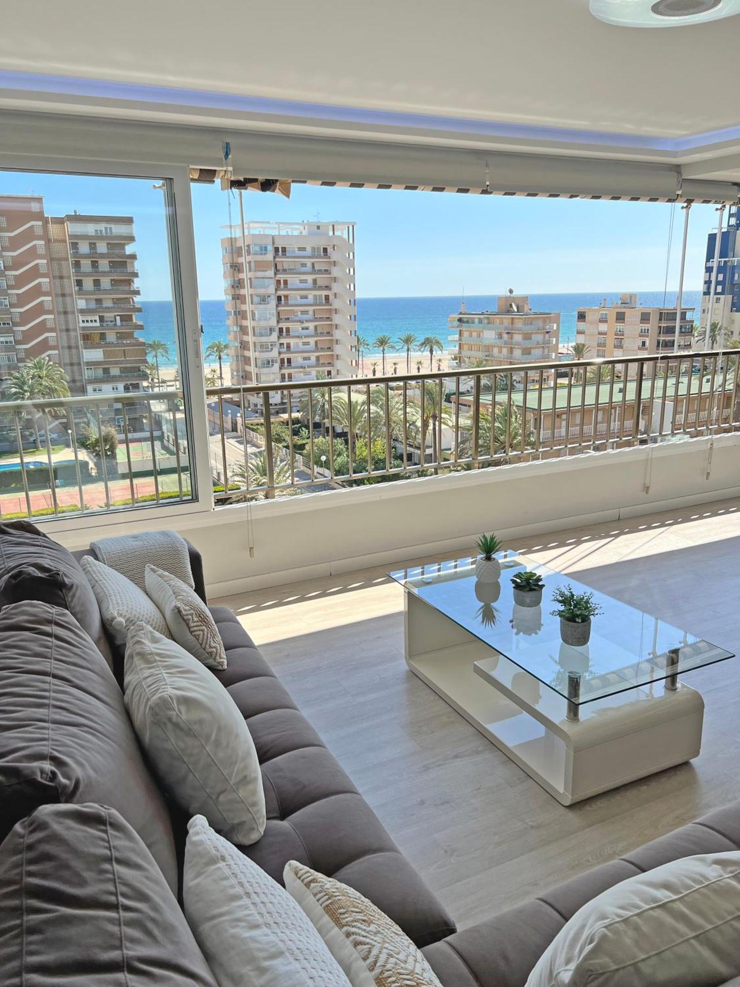 Apartamento Lujo En La Playa. Parking Gratis