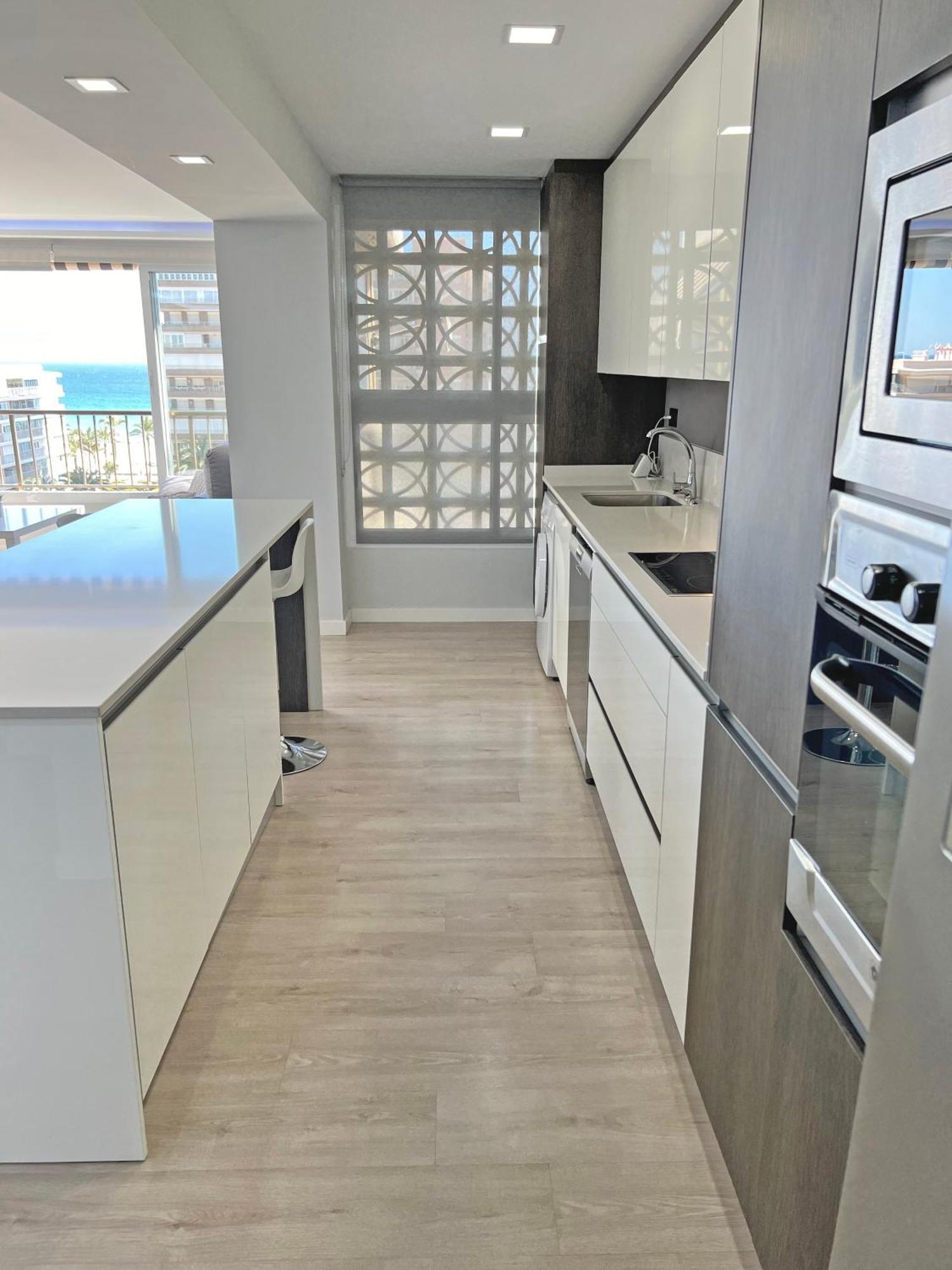 Lujo En La Playa. Parking Gratis Apartamento Alicante