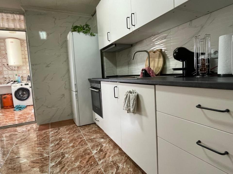 Apartment Piso Grande Amplio Grandes Grupos 4 2 Banos,asc 4ac Y Wifi Alicante