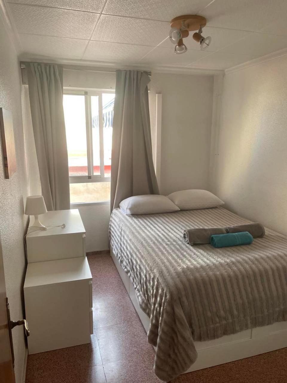 Piso Grande Amplio Grandes Grupos 4 2 Banos,asc 4ac Y Wifi Apartment *