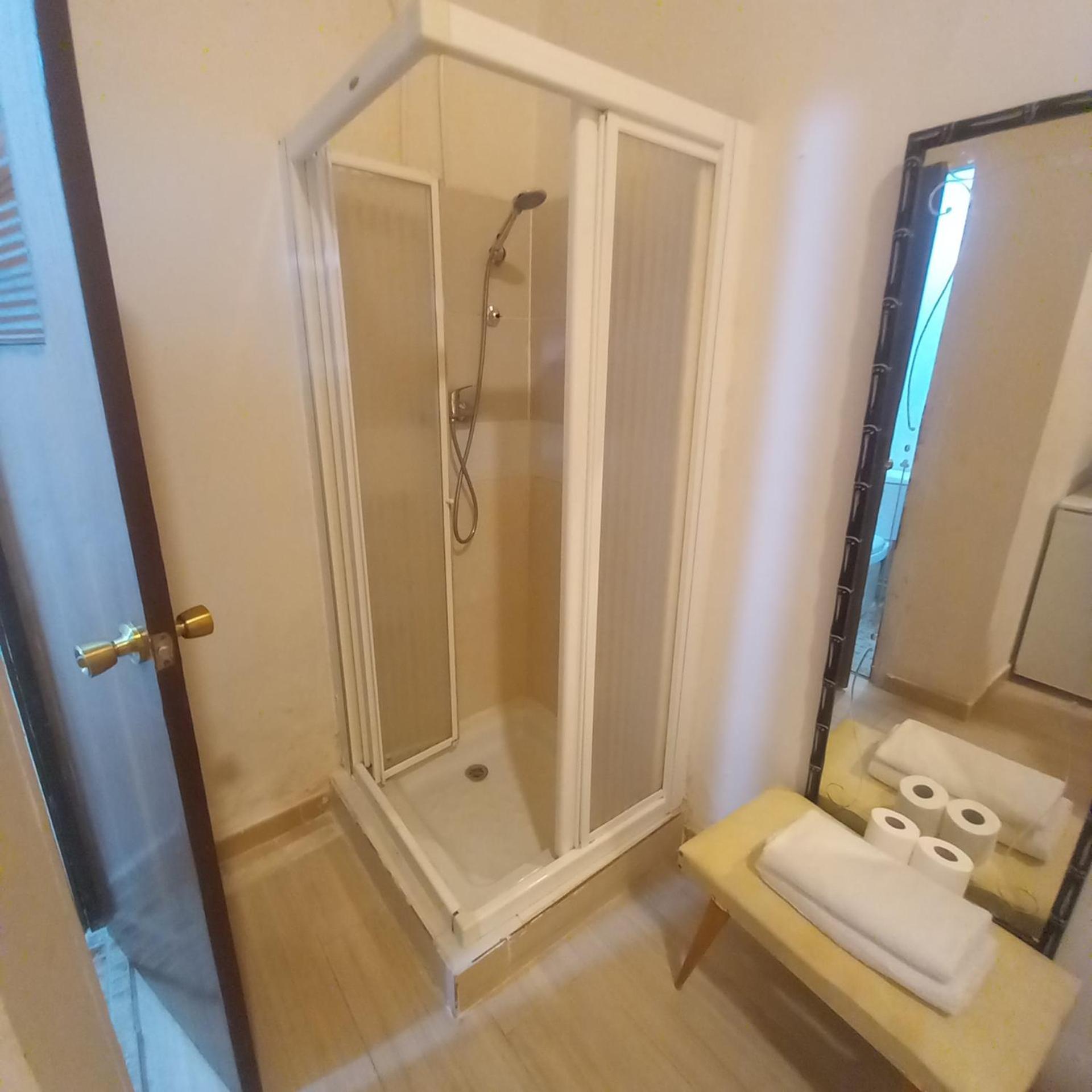 Aurora With Private Bathroom Alicante