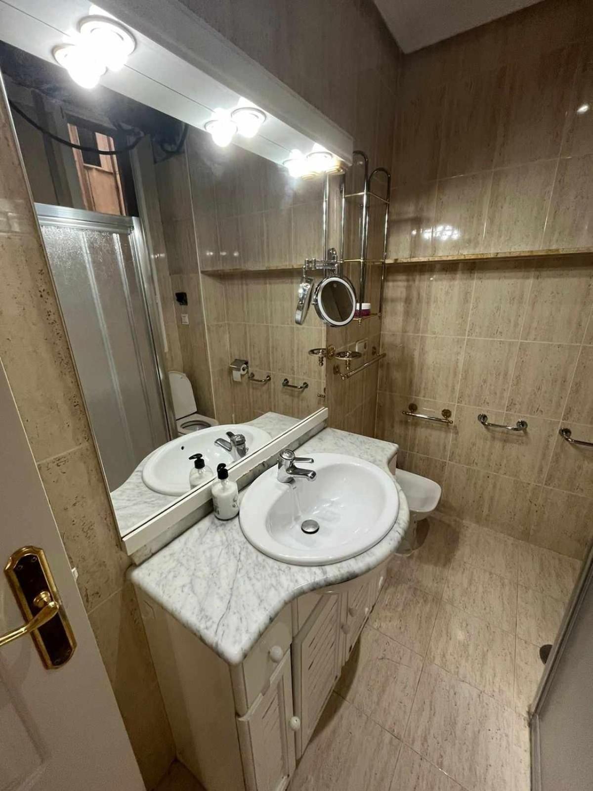 2- La Habitacion Del Piso Centro Accommodatie bij particulieren
