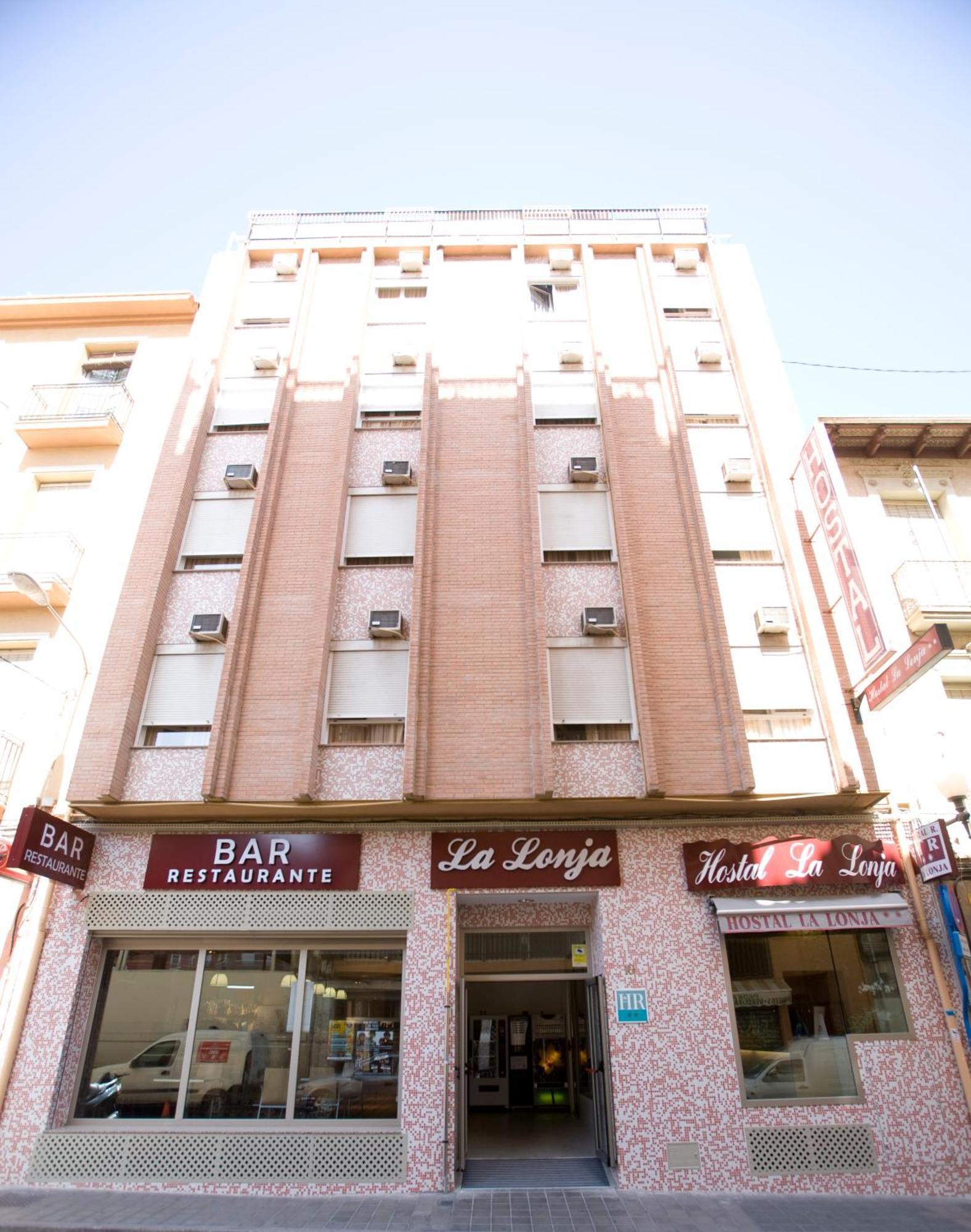 Hotelli La Lonja 2*