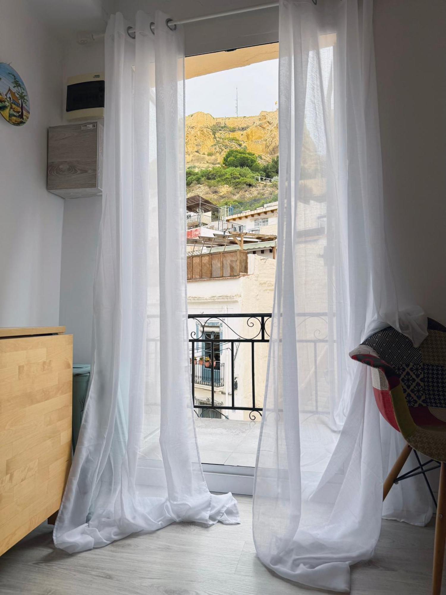 Huoneisto Piso En El Corazon De Alicante