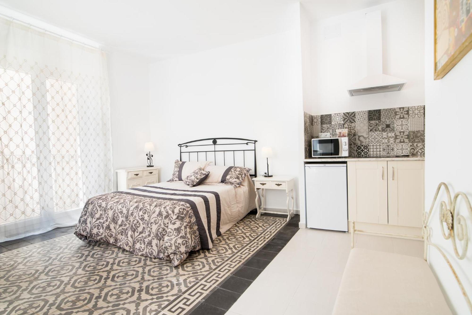 Apartment Pucela 4 *