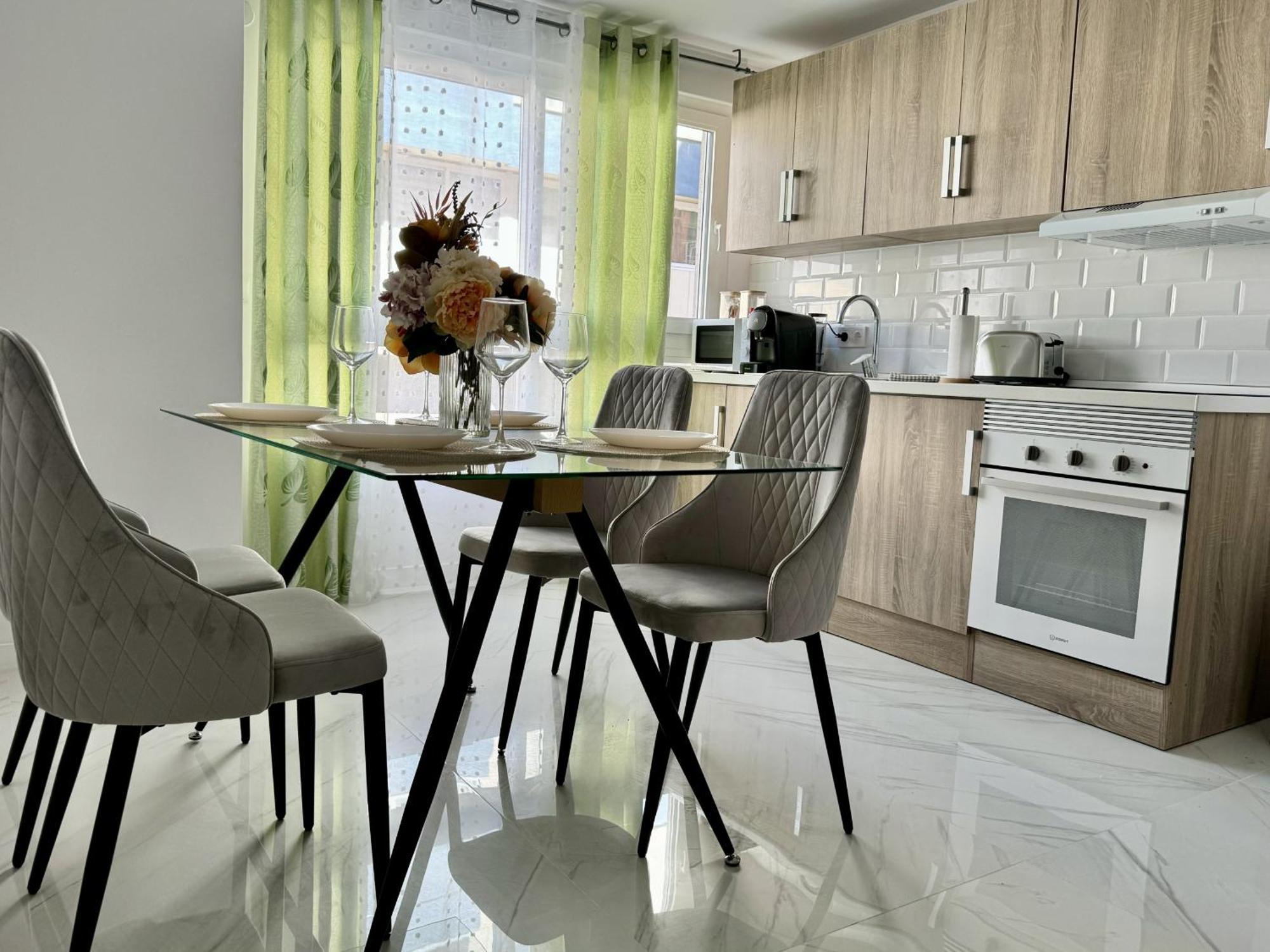 Urban Am By United Renters *