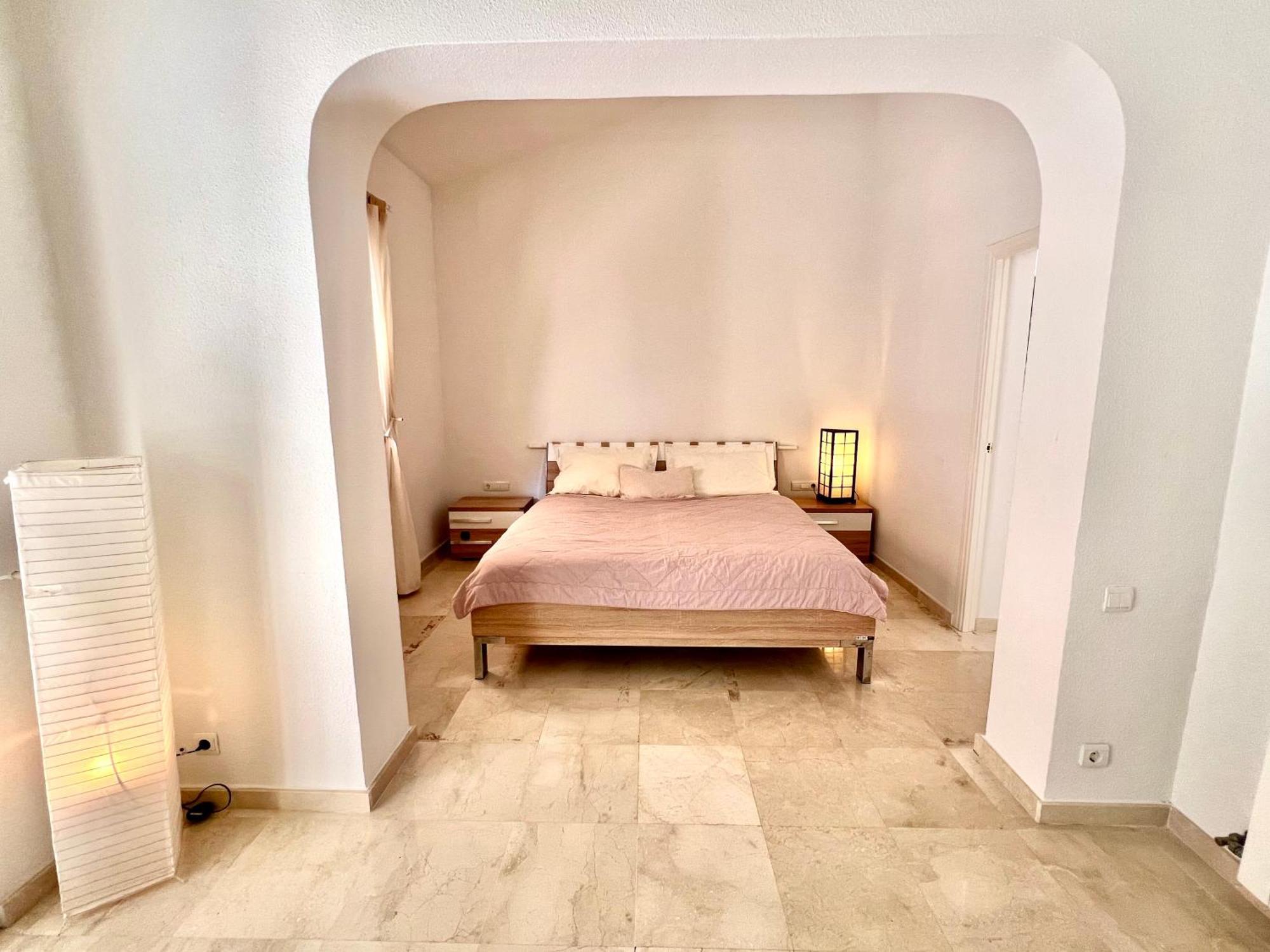 Beachside 4-bedroom With Pool Сasa de vacaciones *