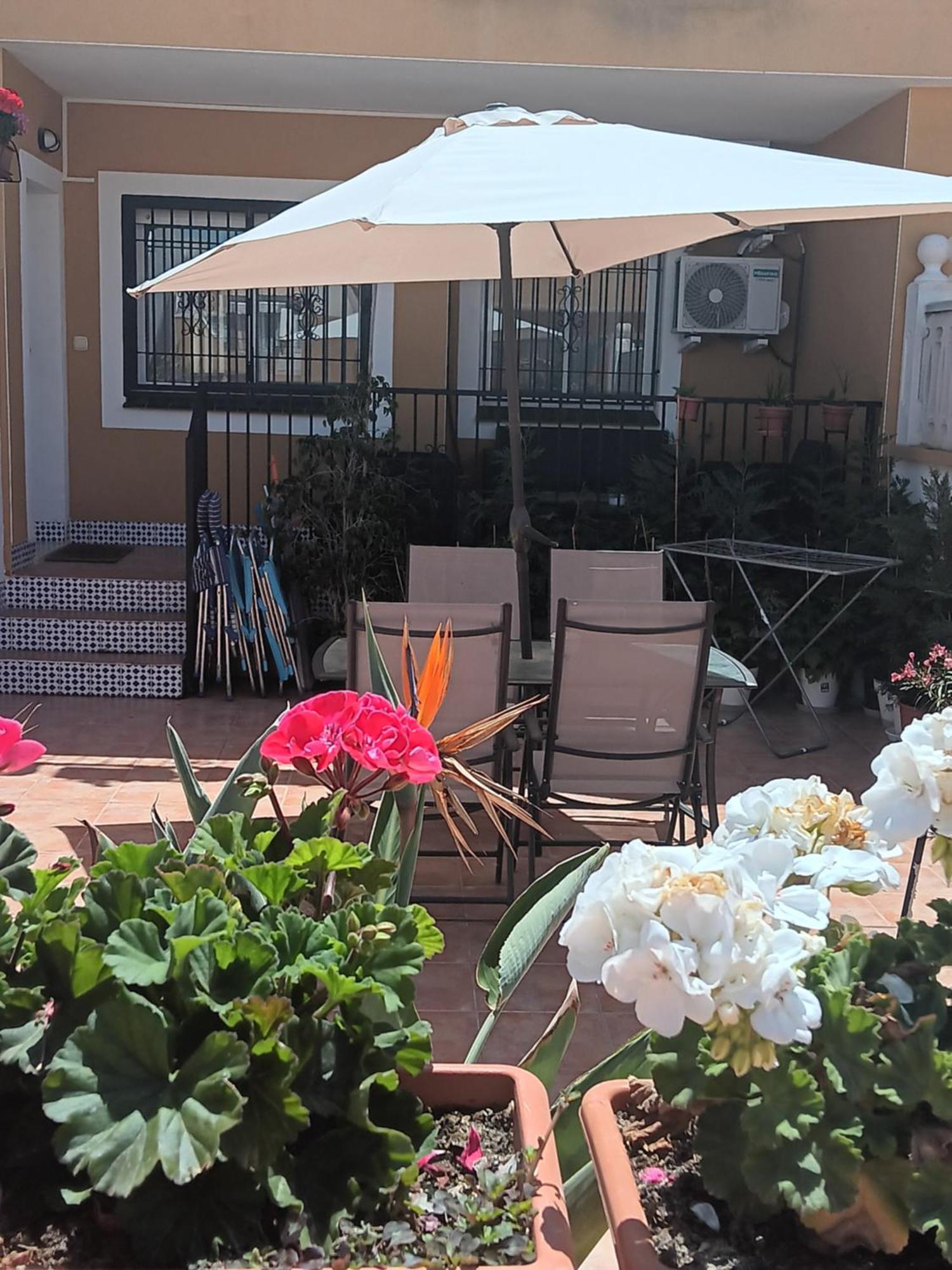 Arenales Beach Apartament * Alicante