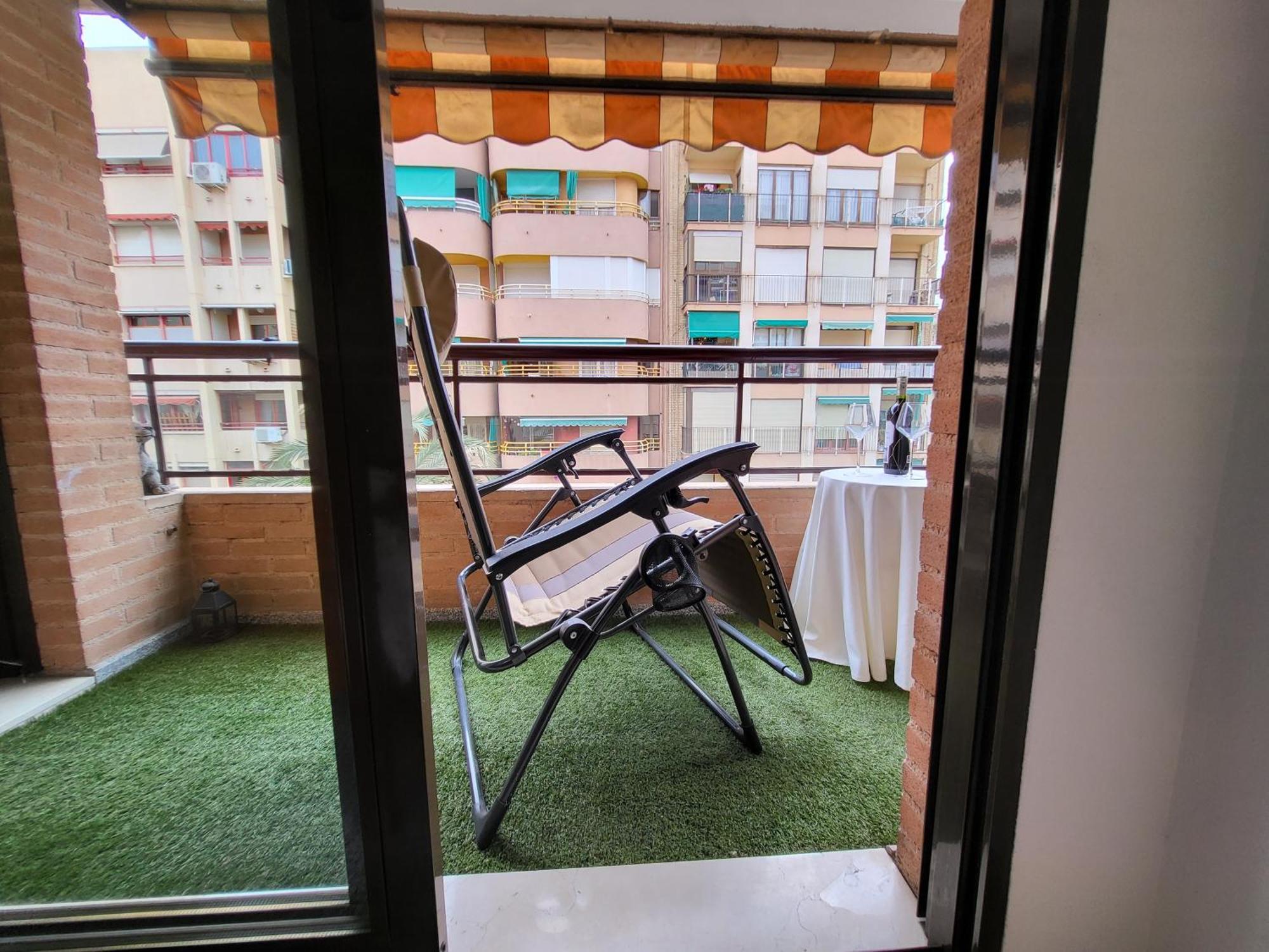 Amistosa, Habitacion Con Balcon, Alicante, Playa, Centro, Rambla, Mercado Homestay Alicante