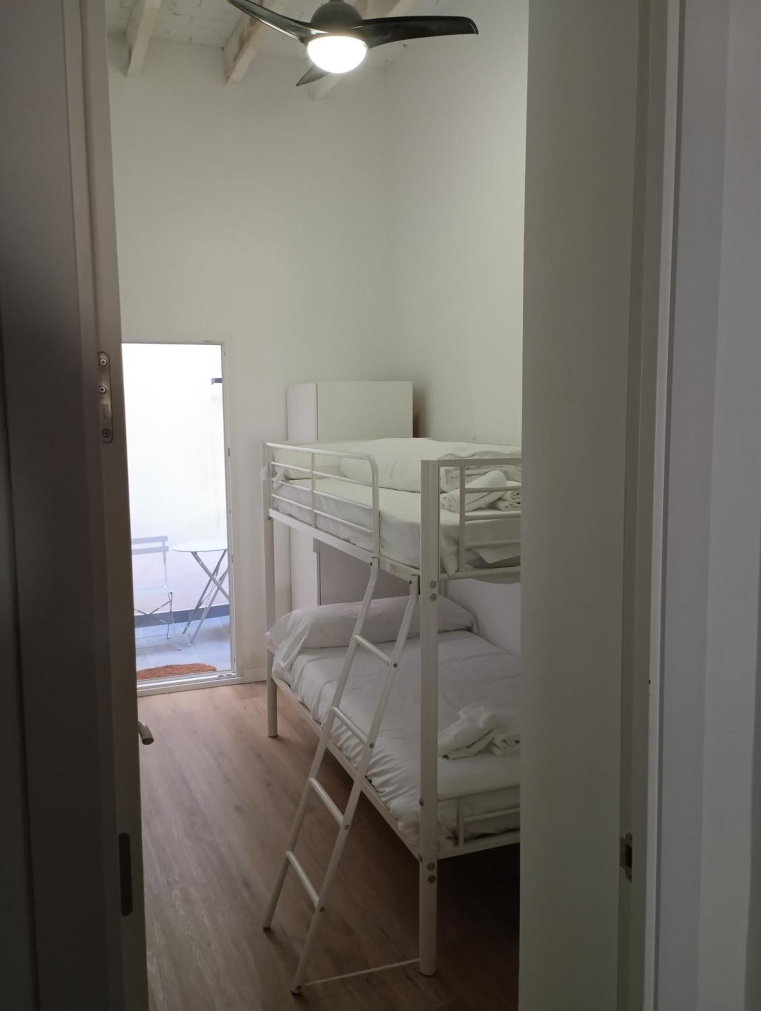 Urban Reformed With Ac Apartment