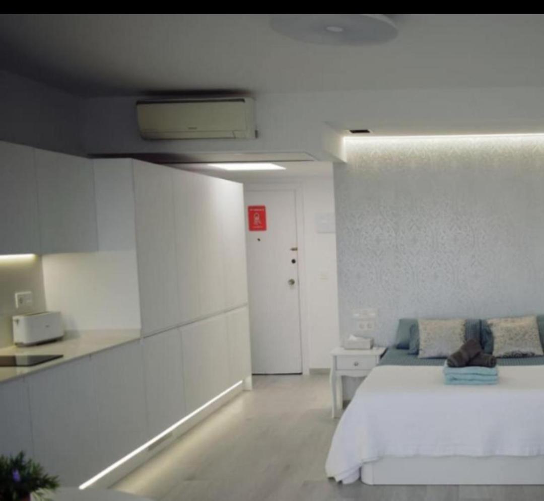 Luxury Studio In The Center, City & Sea Views * Alicante