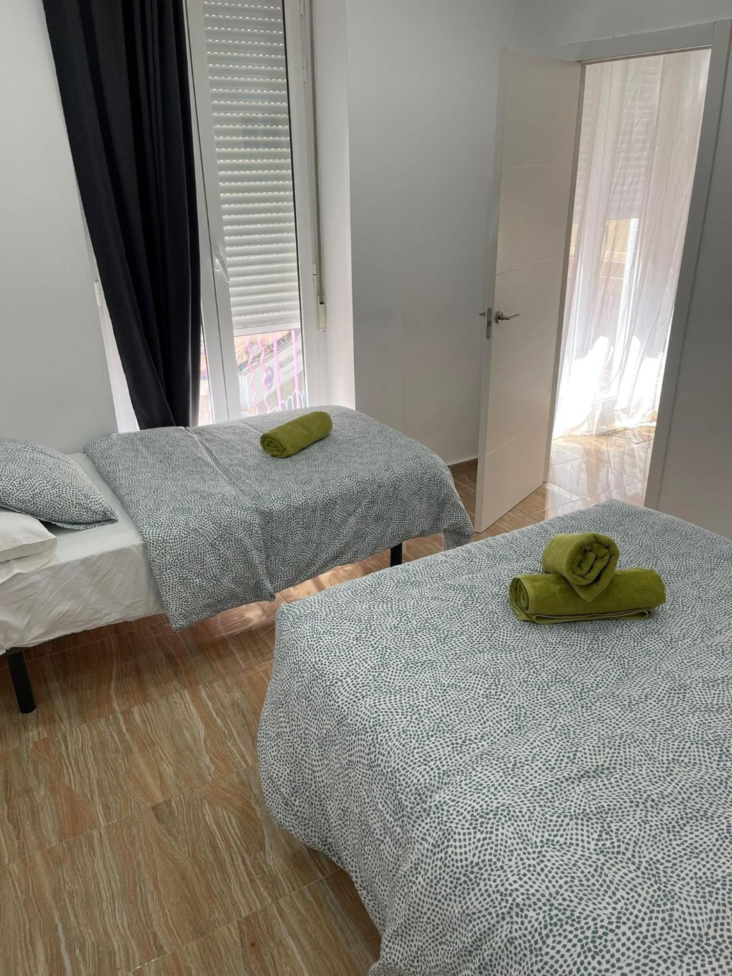 Downtown Apartment *
