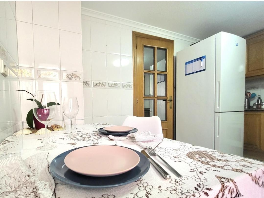 Amistosa, Habitacion Con Balcon, Alicante, Playa, Centro, Rambla, Mercado Homestay *