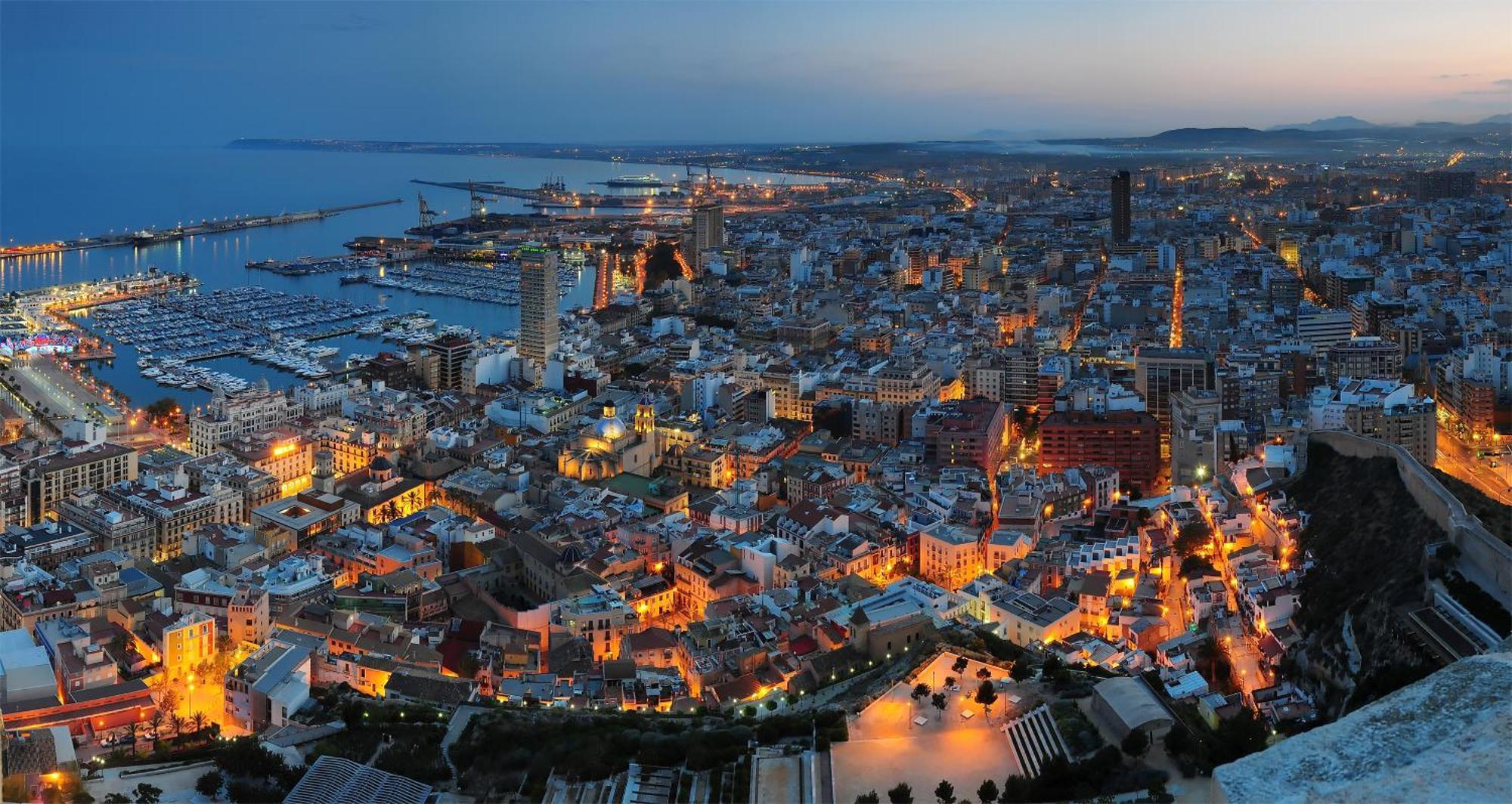 Grande Y Luminoso En El Centro De * Alicante