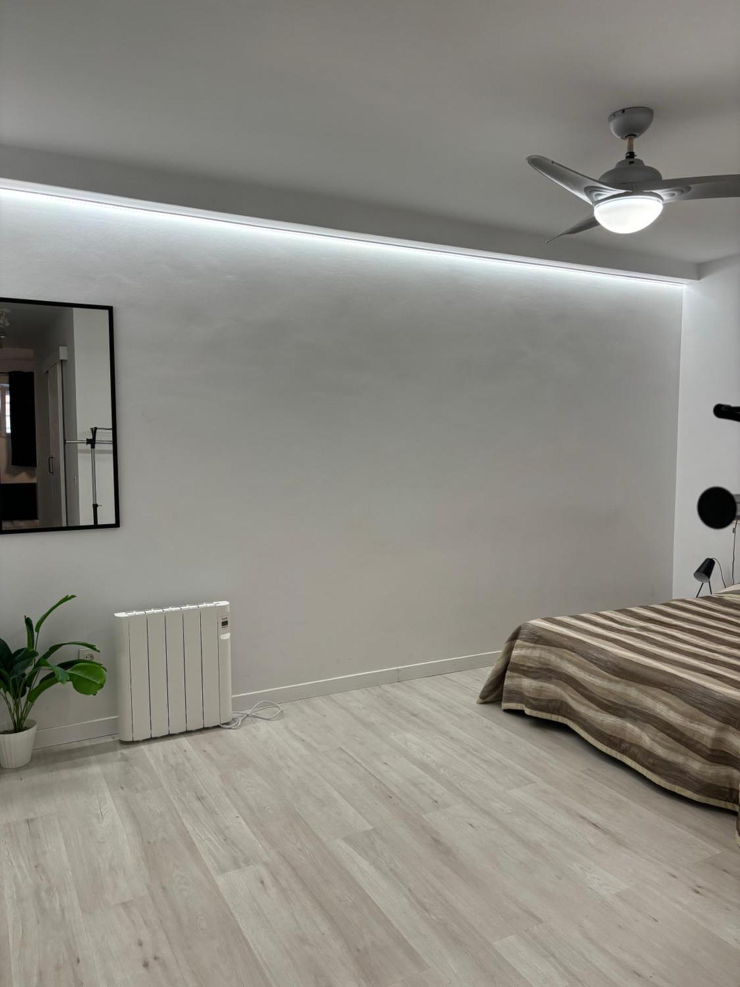 Apartamento Blanco Y Negro En El Centro *