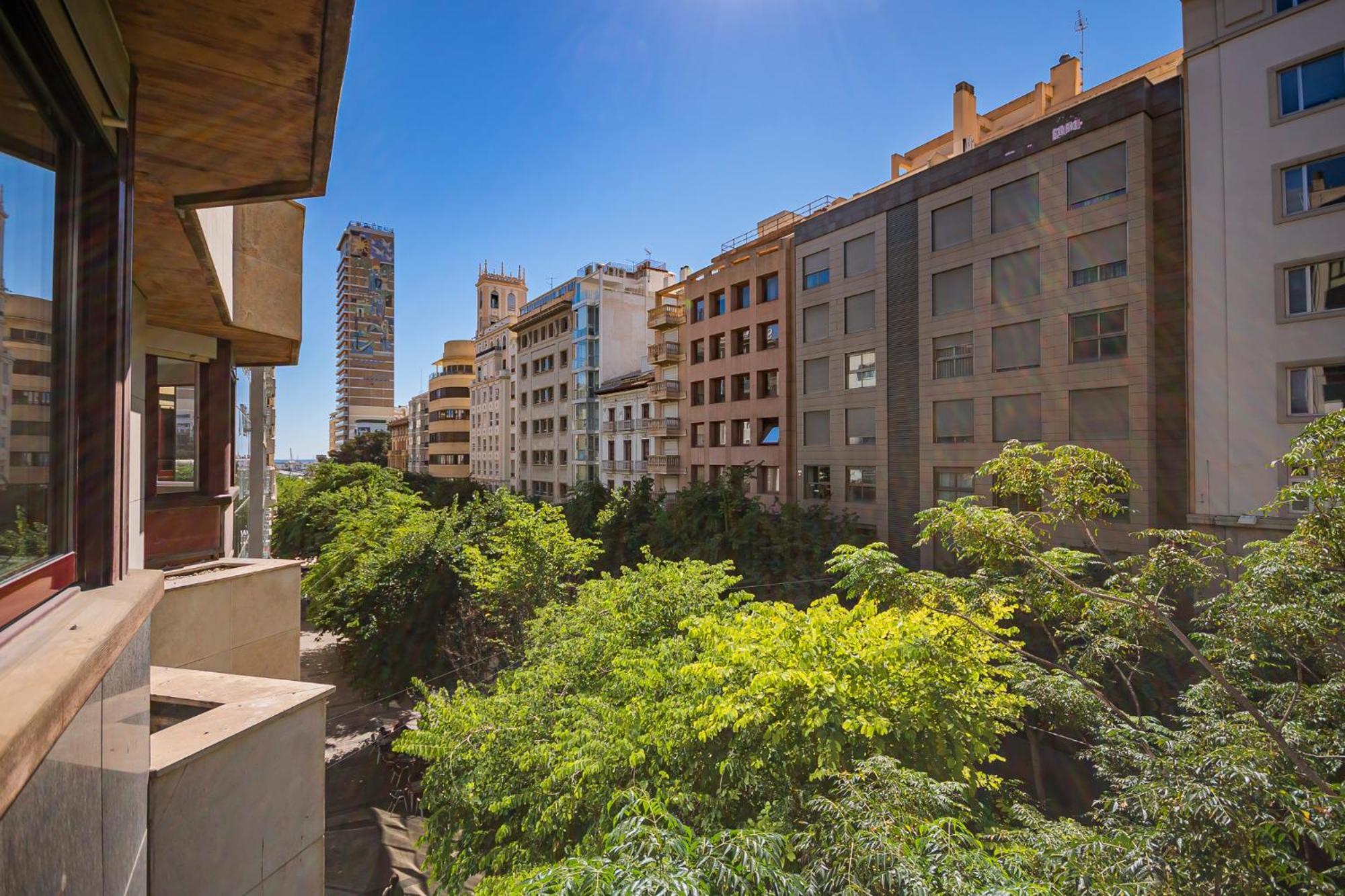 Rambla Mendez Nunez * Alicante