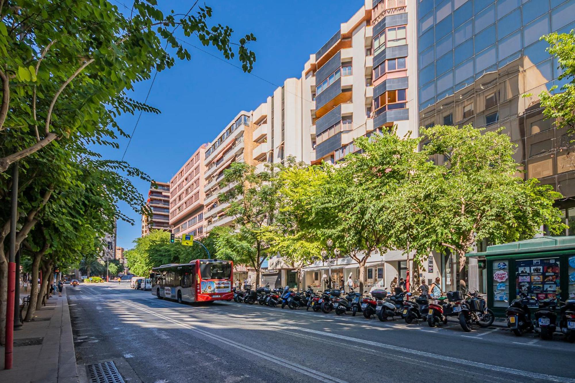 Rambla Mendez Nunez *