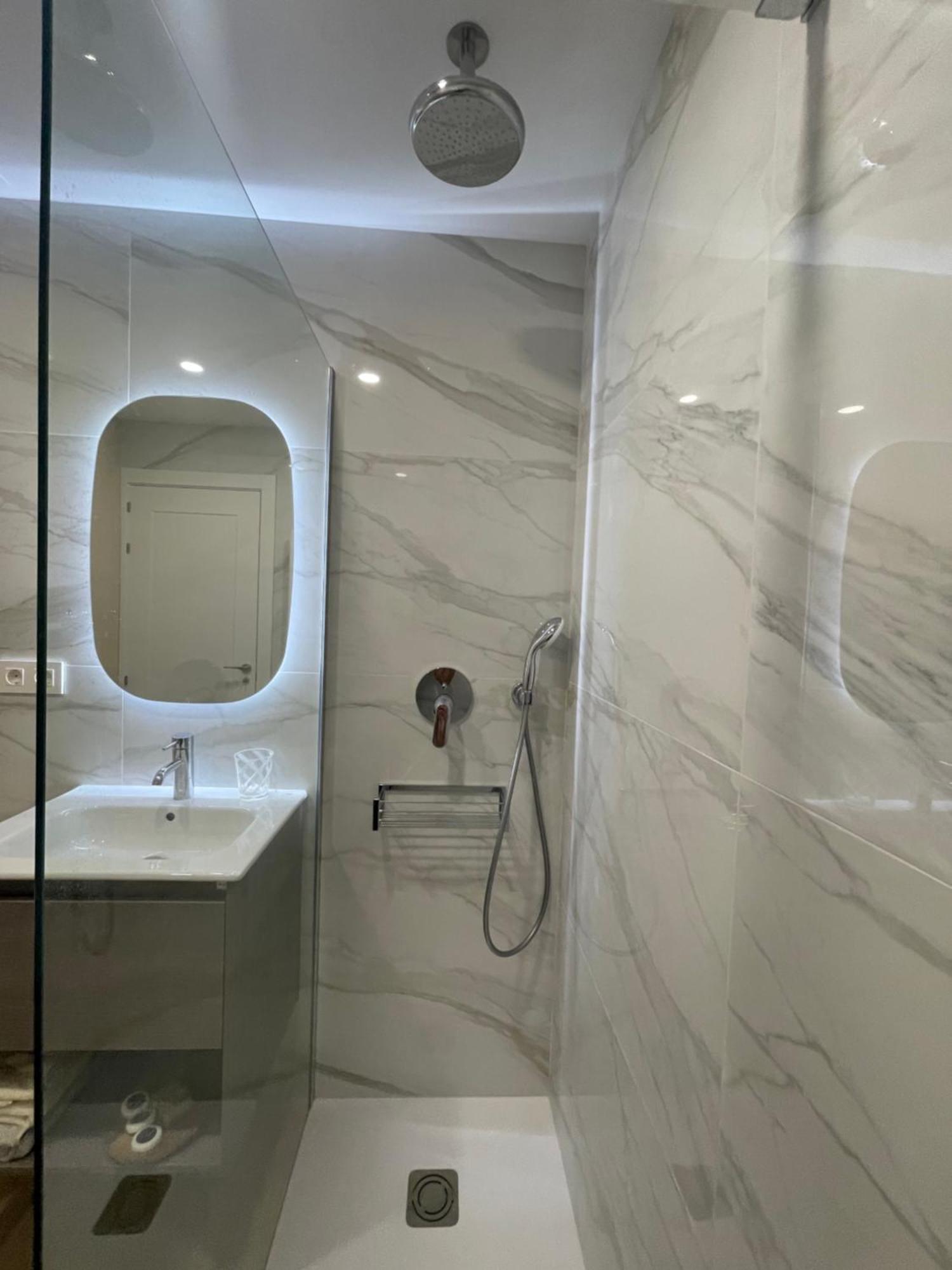 Riscal Suits Luxury Huoneisto *
