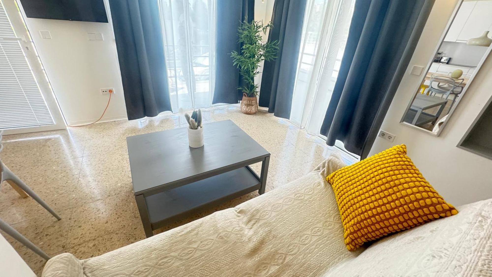 Estudio Con Piscina * Alicante