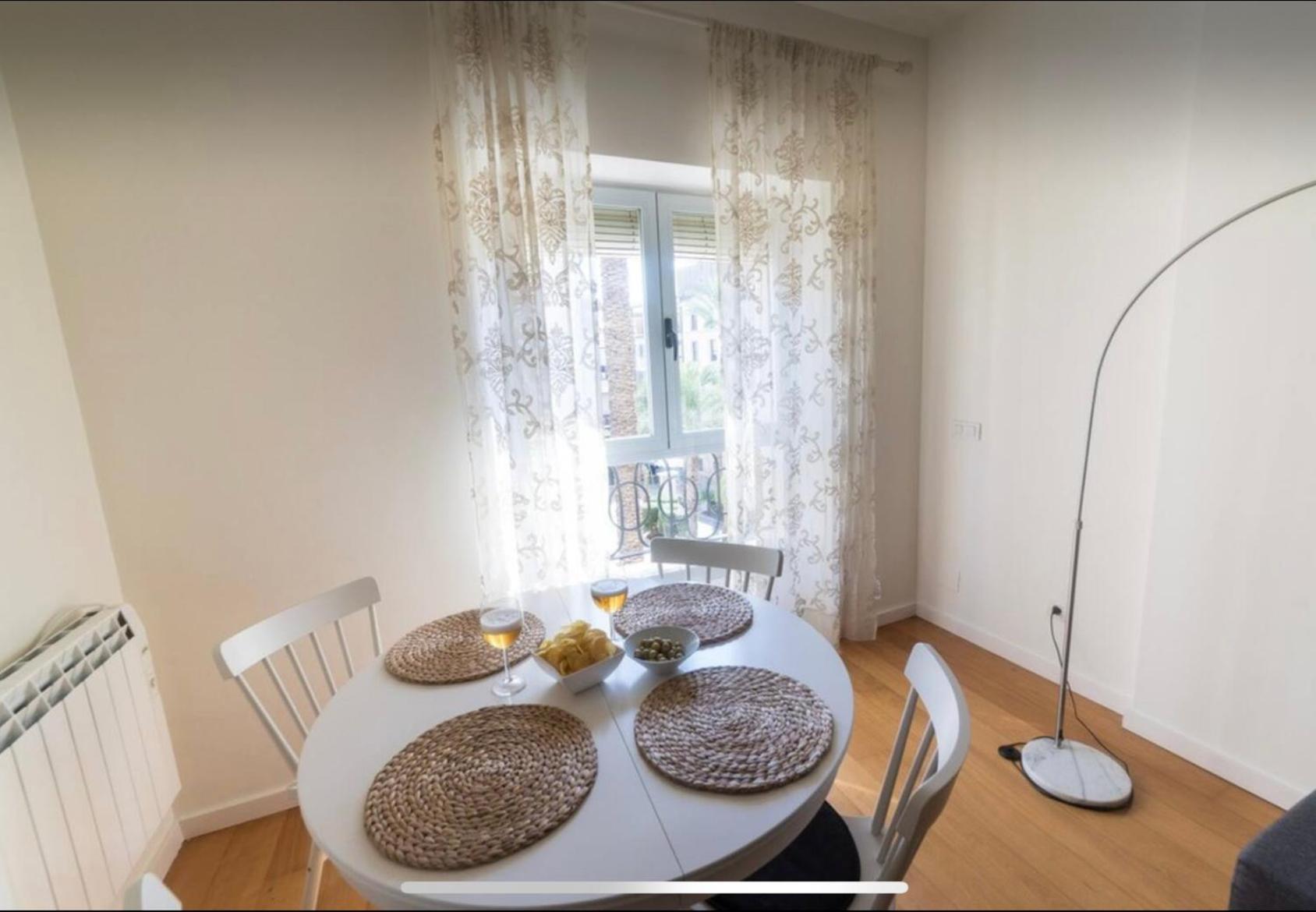 Beach, History And Center In One Apartamento
