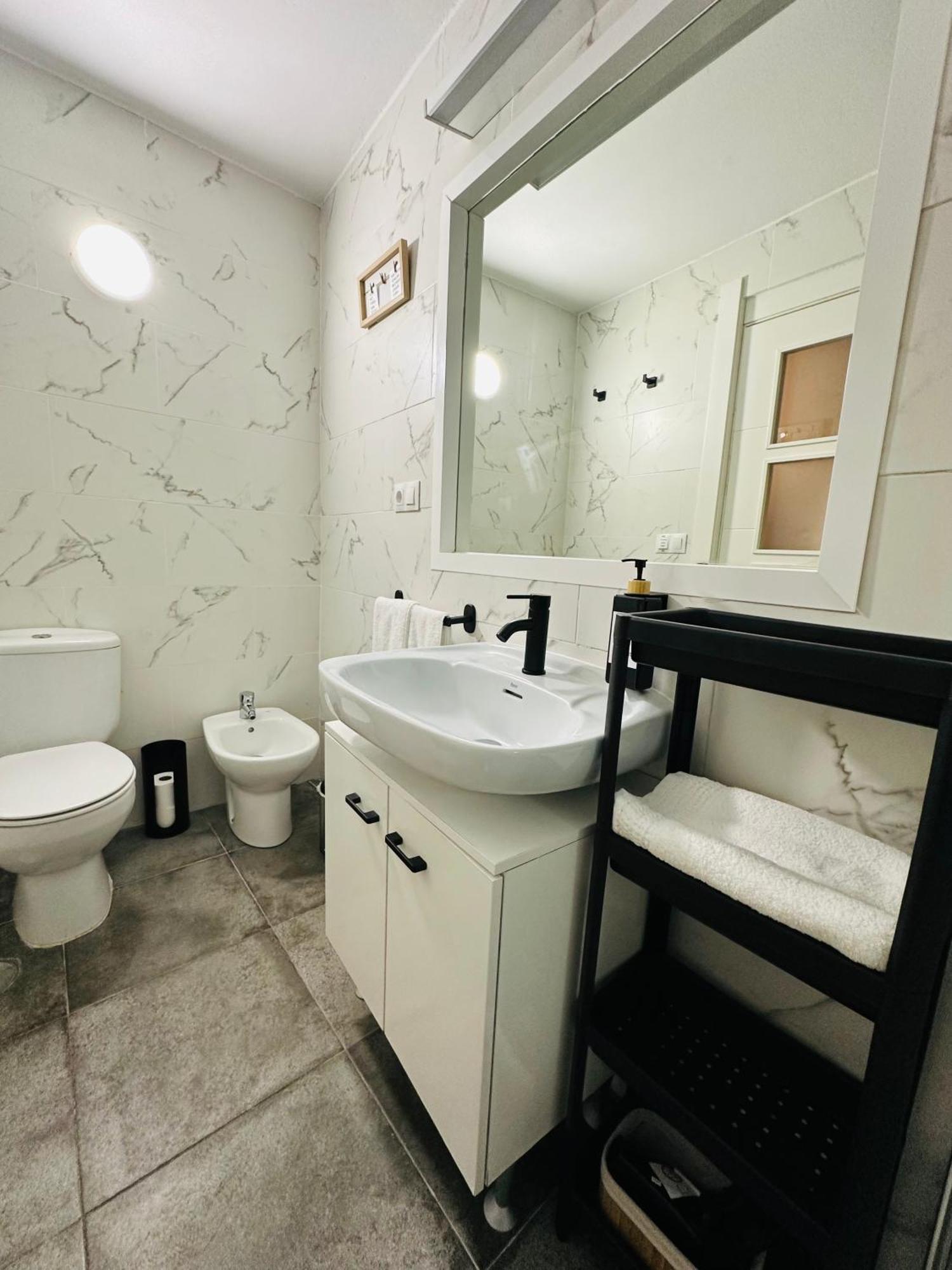 Loft 55 M Nuevo, Estudio Con Techo Alto En Centro Alicante