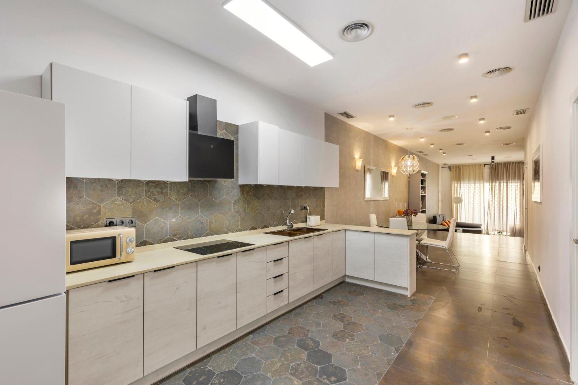 Apartamento Modern With Patio In