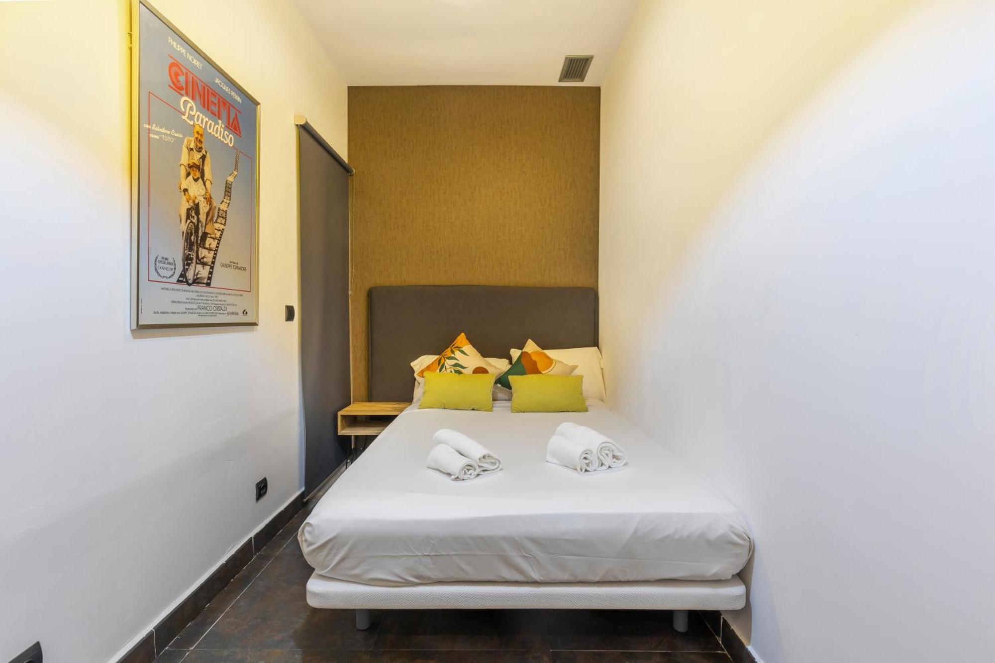 Apartment Modern With Patio In *