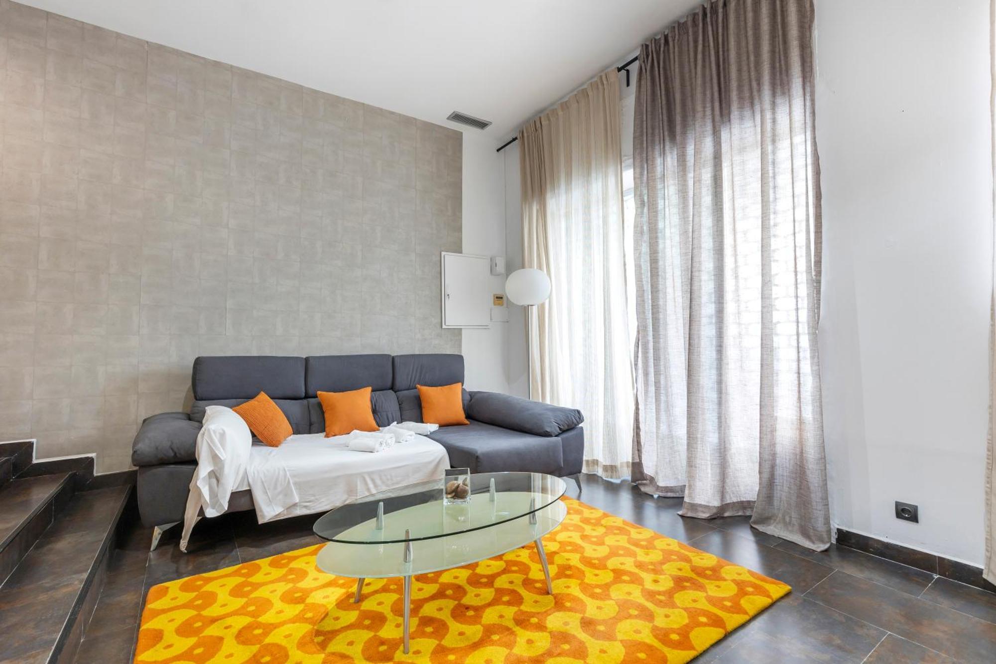 Modern With Patio In Apartment