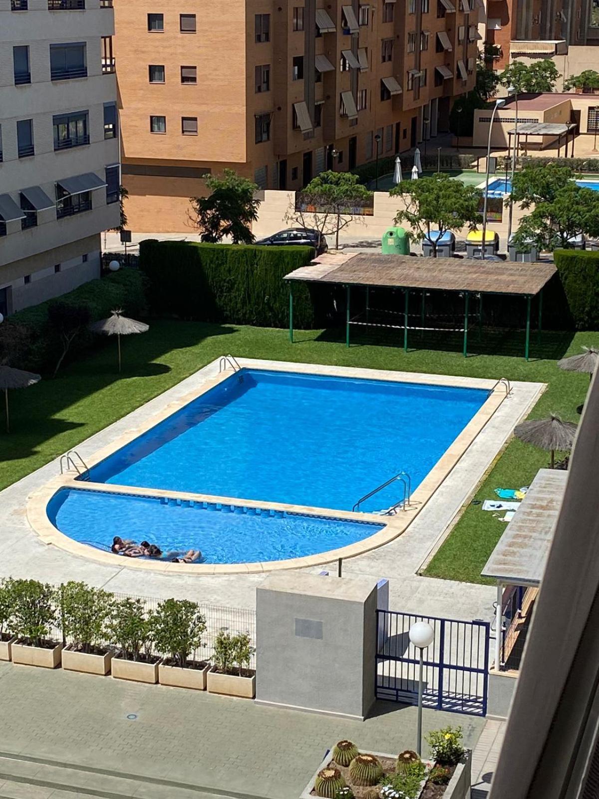 Habitacion En El Piso Con Piscina