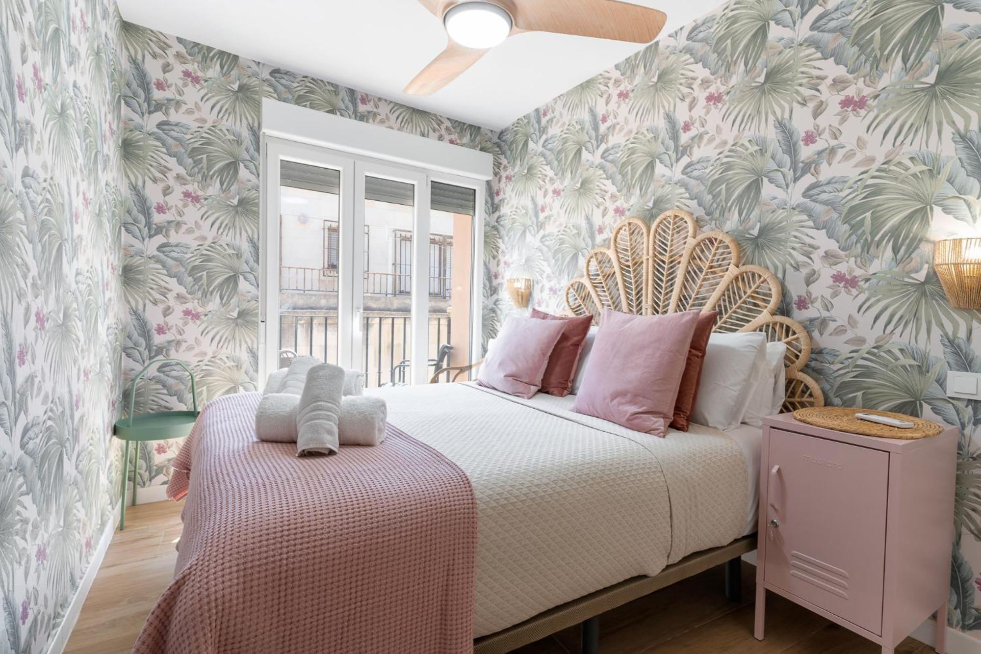 Barrio Gem Stylish 2bedroom Oasis In Apartment
